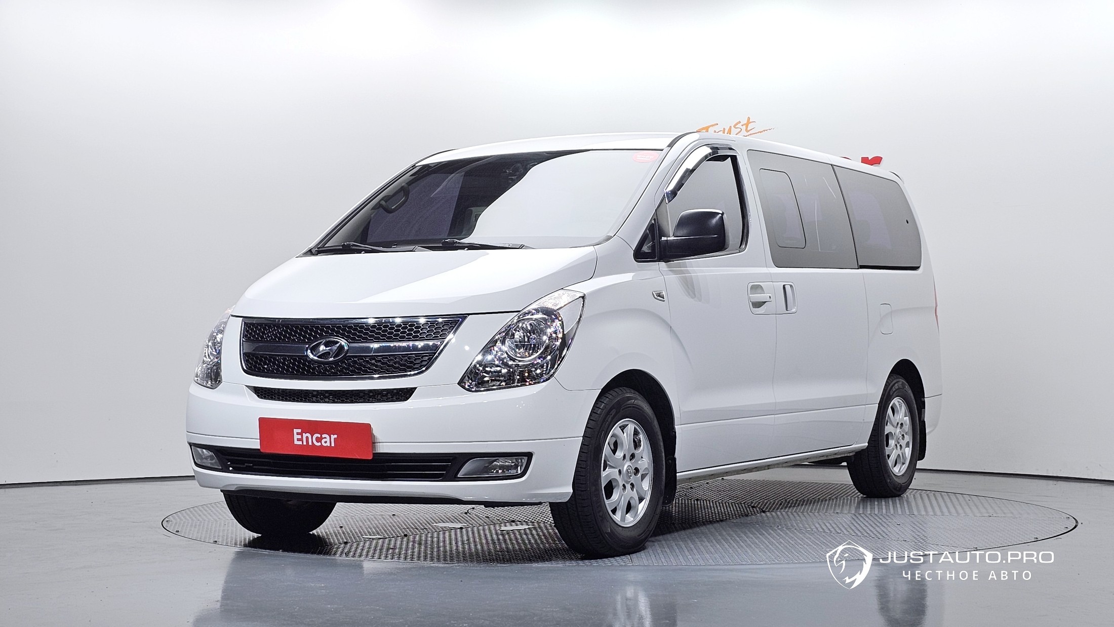 Автомобиль Hyundai Starex
