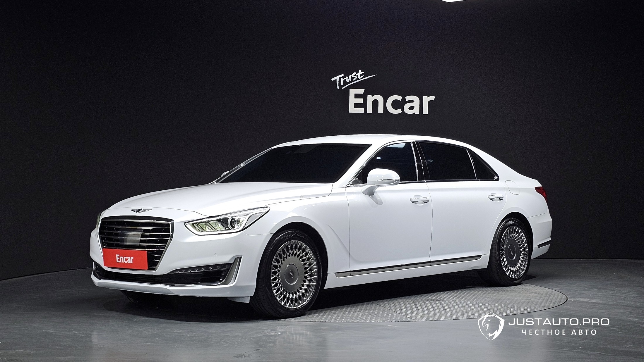 Автомобиль Genesis EQ900