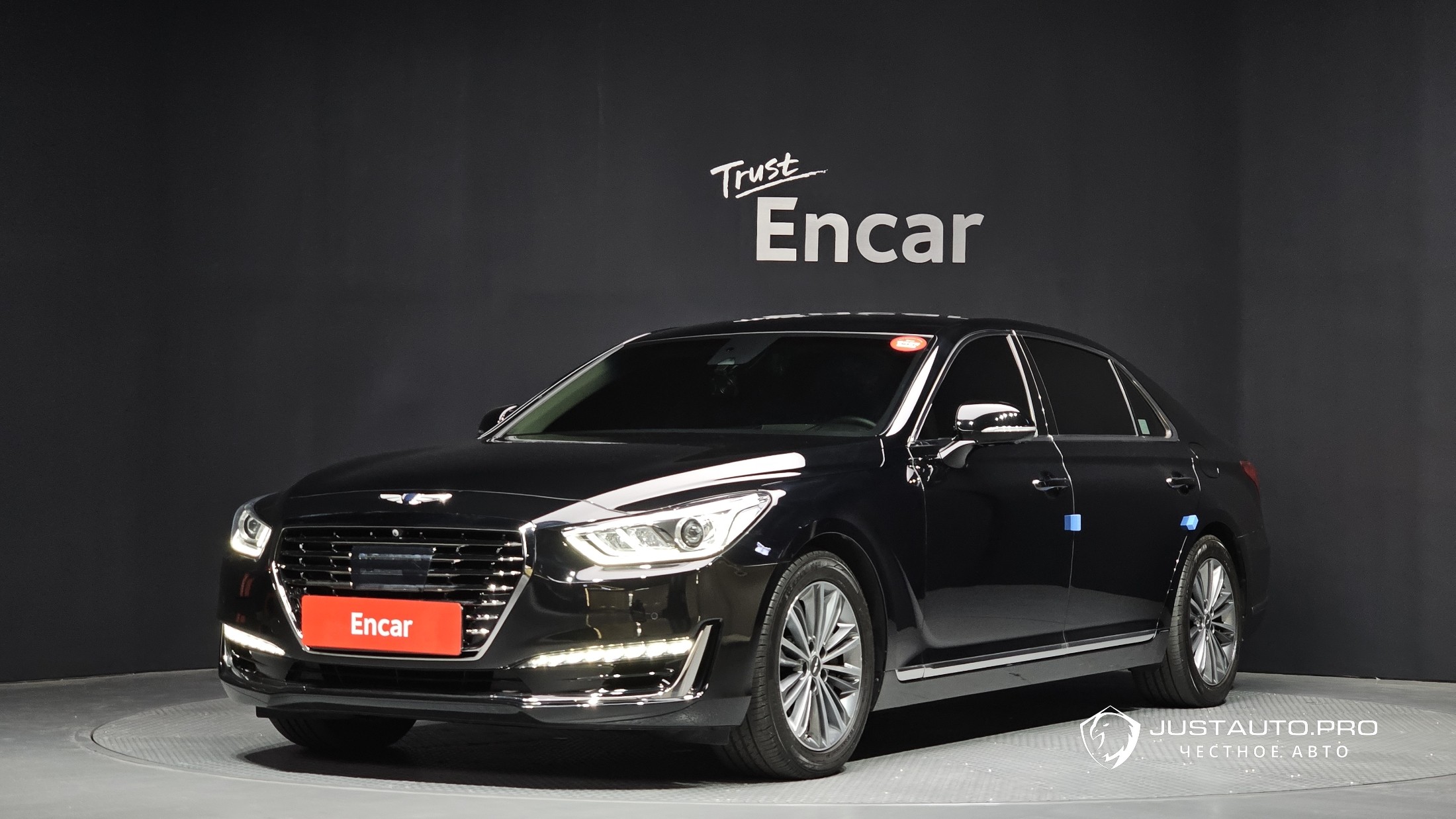 Автомобиль Genesis EQ900
