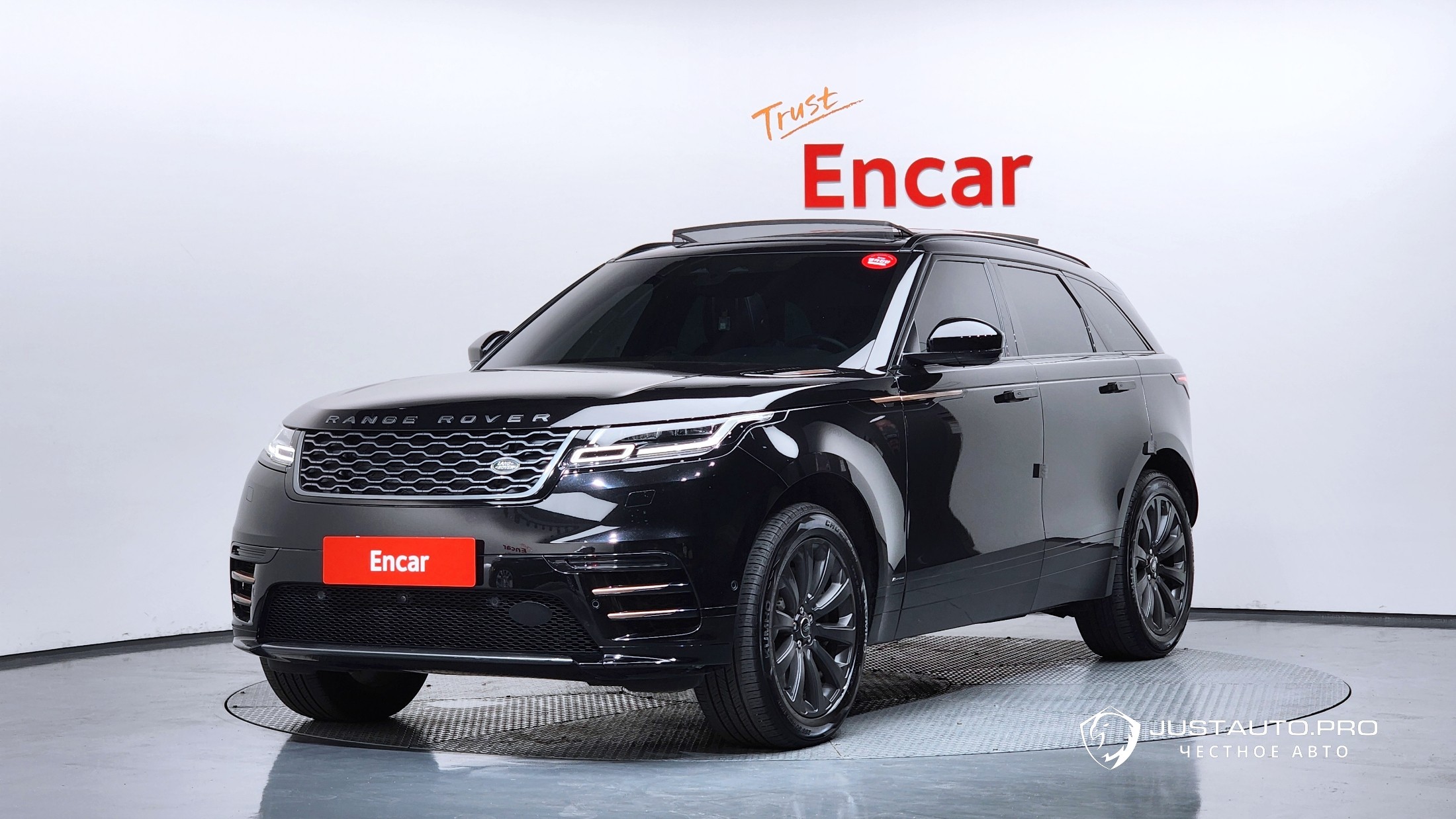 Автомобиль Land Rover Range Rover Velar