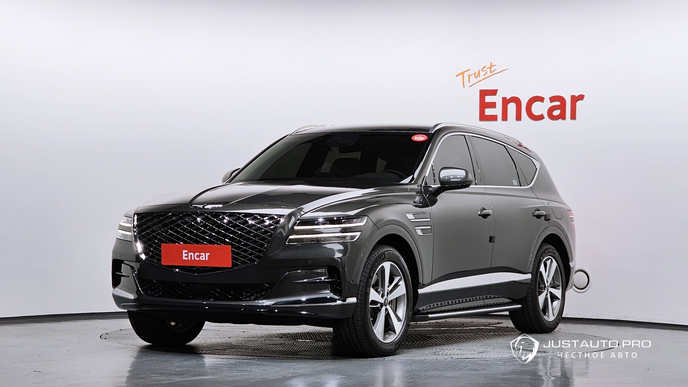 Автомобиль Genesis GV80