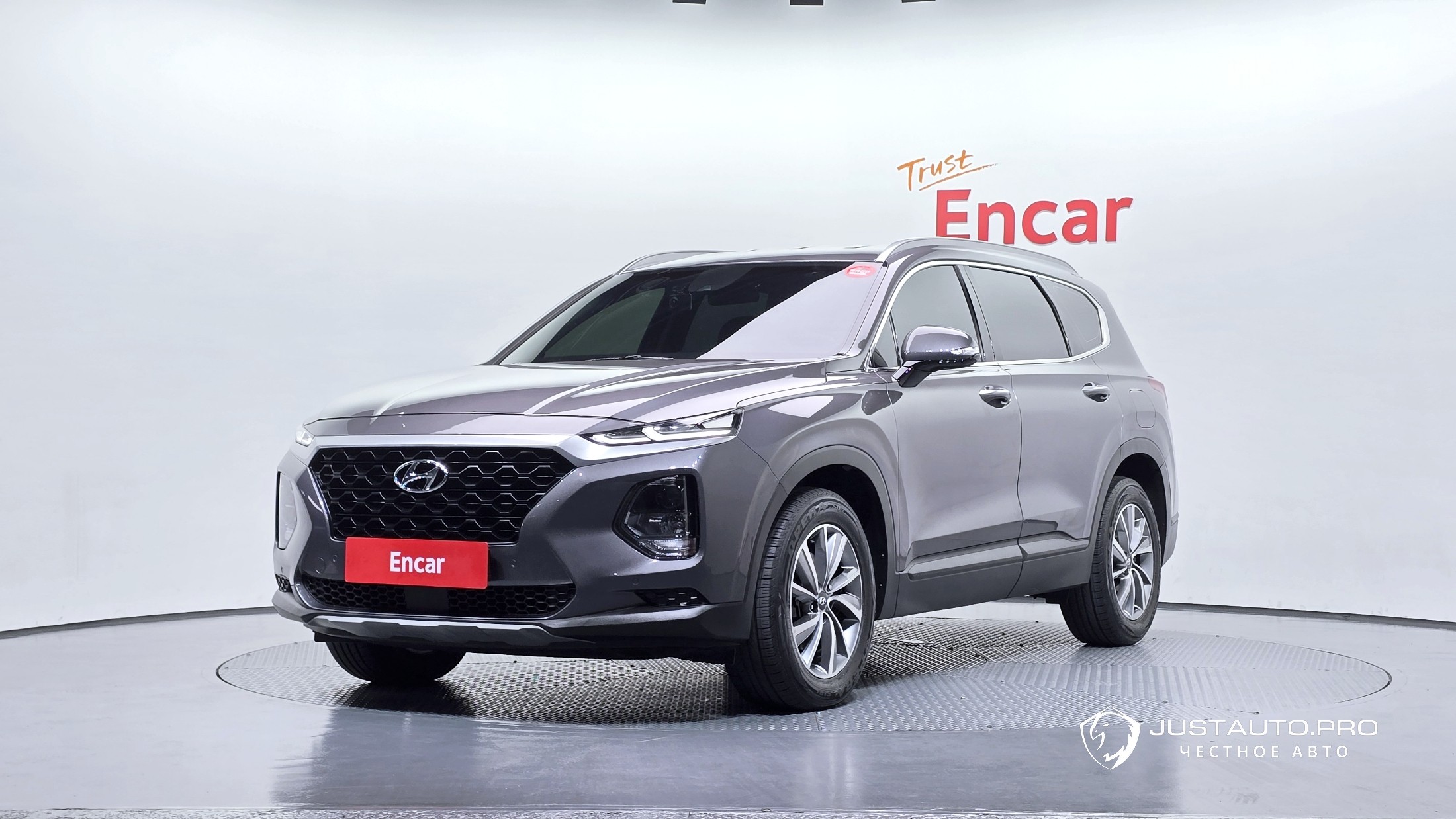 Автомобиль Hyundai Santafe