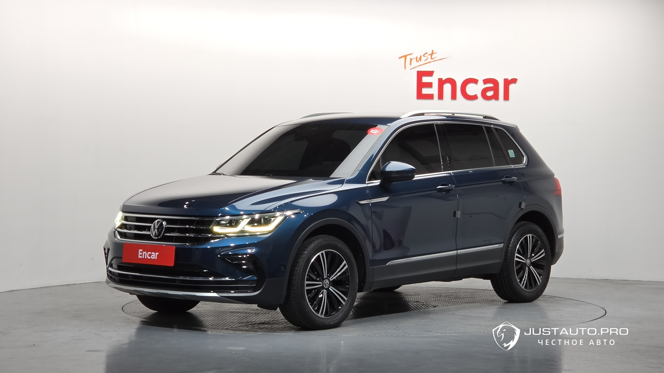 Автомобиль Volkswagen Tiguan