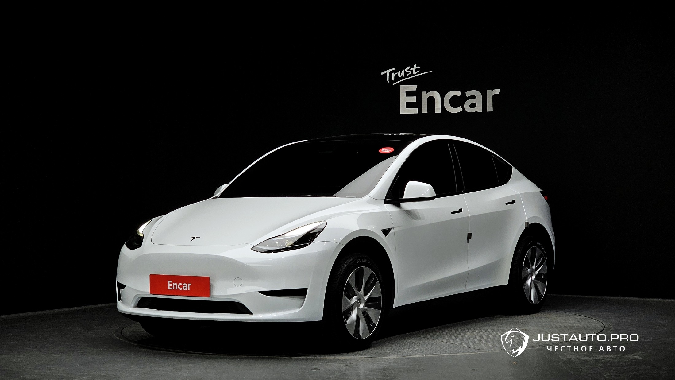 Автомобиль Tesla Model Y