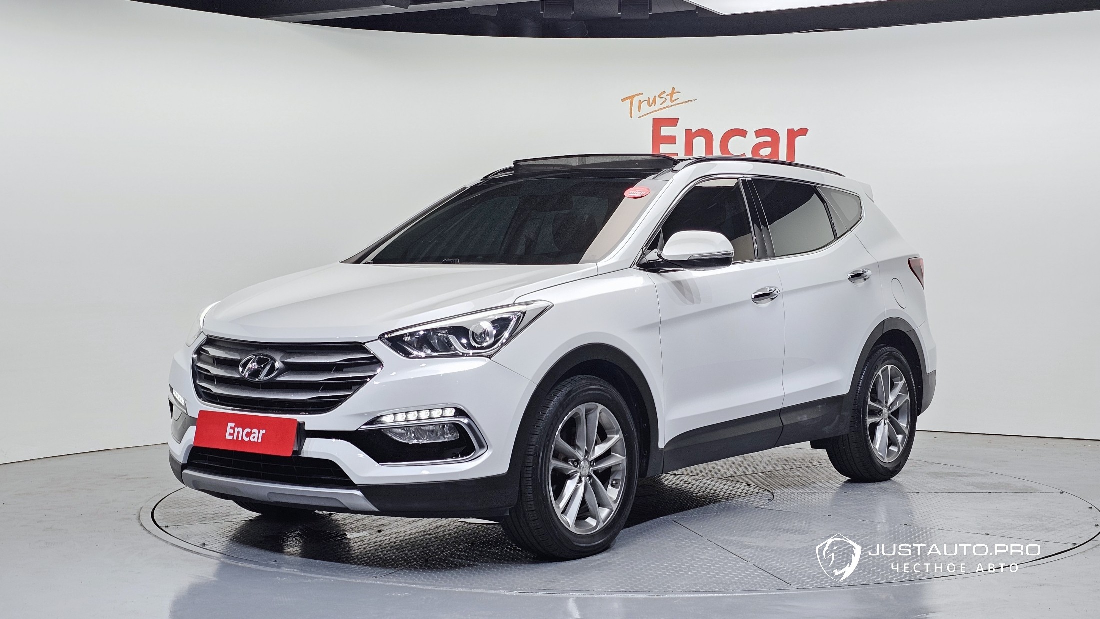 Автомобиль Hyundai Santafe