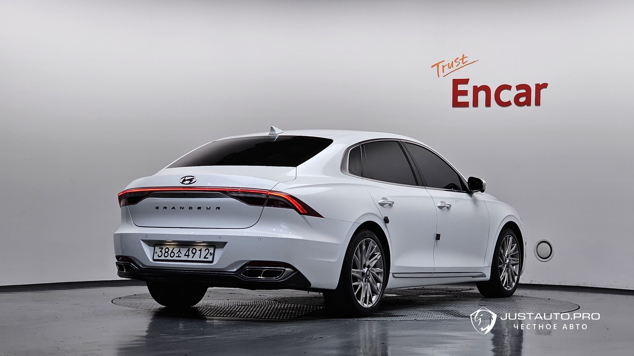Автомобиль Hyundai Grandeur
