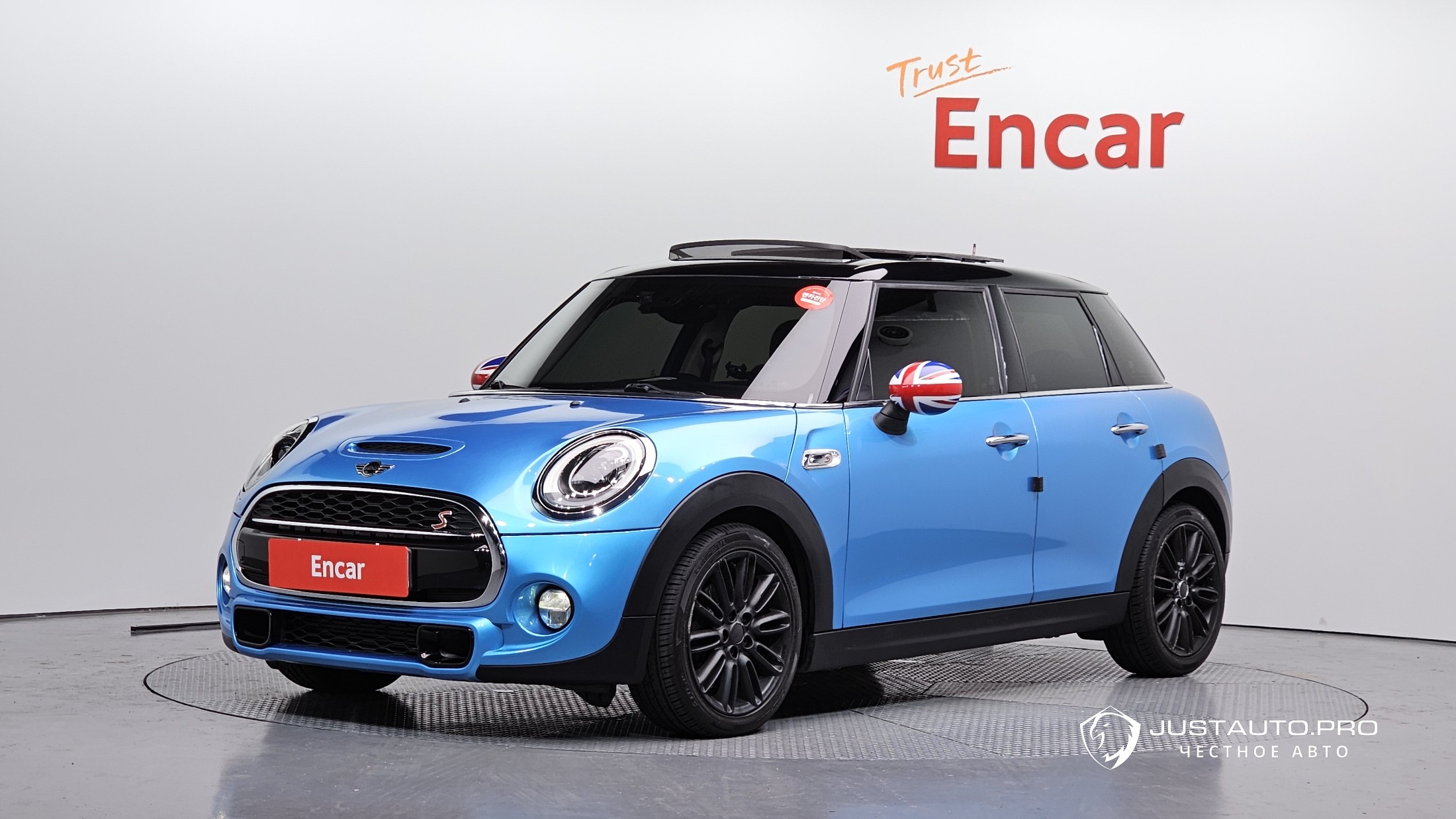 Автомобиль Mini Cooper