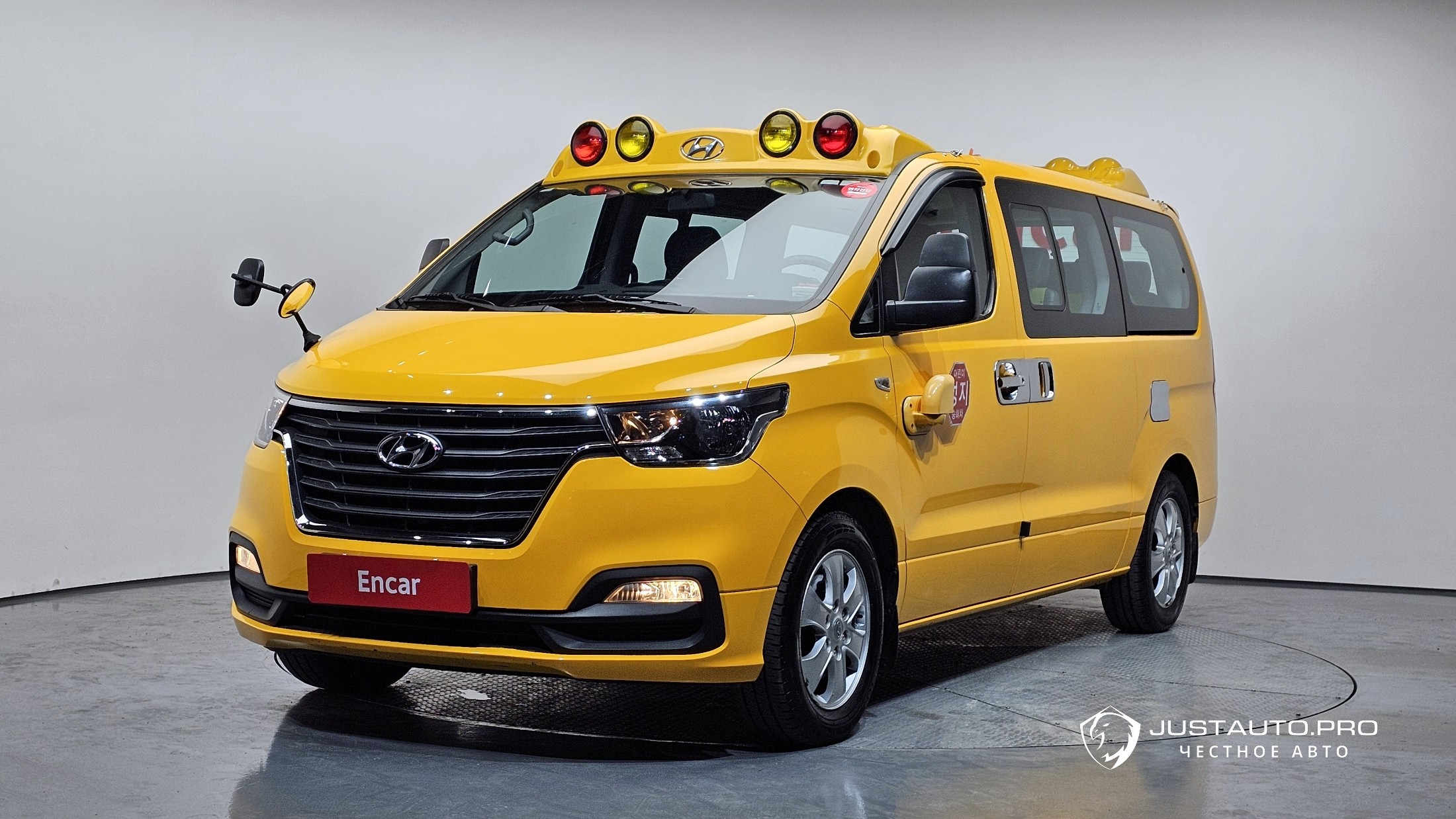 Автомобиль Hyundai Starex