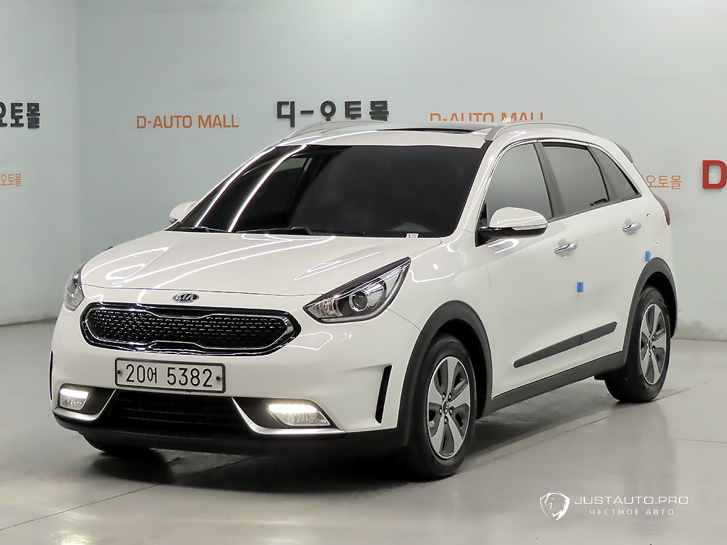 Автомобиль Kia Niro