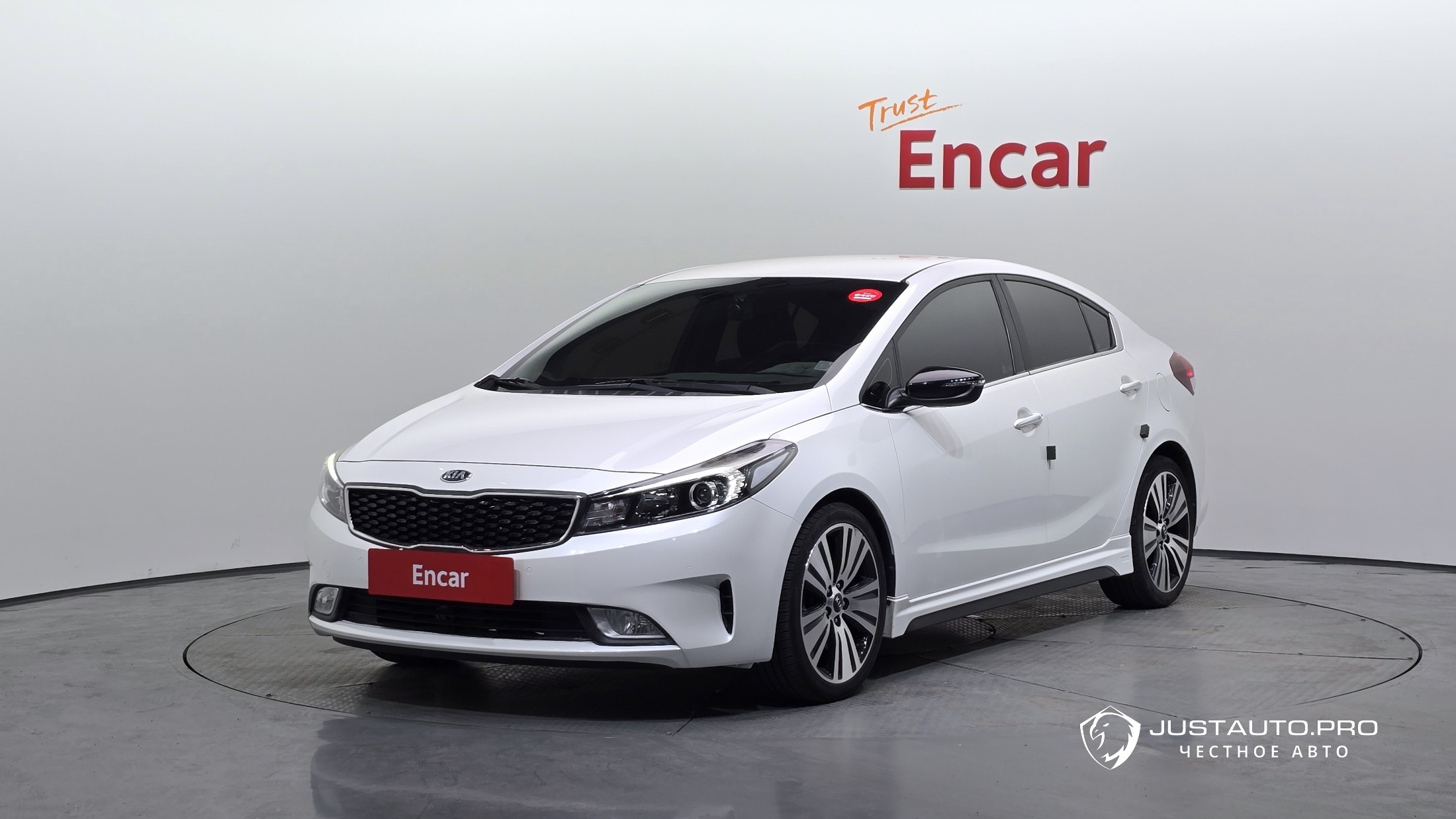 Автомобиль Kia K3