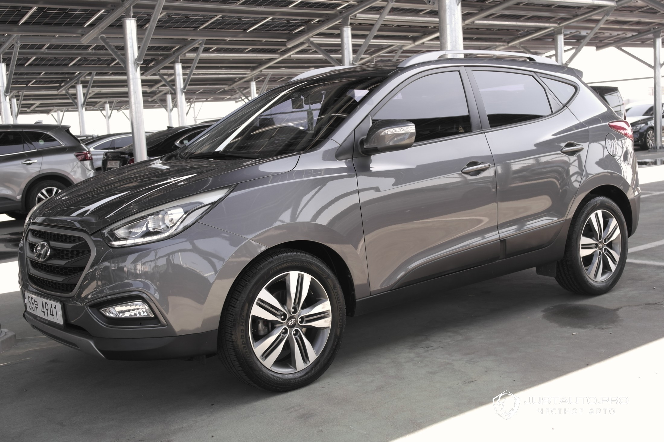Автомобиль Hyundai Tucson