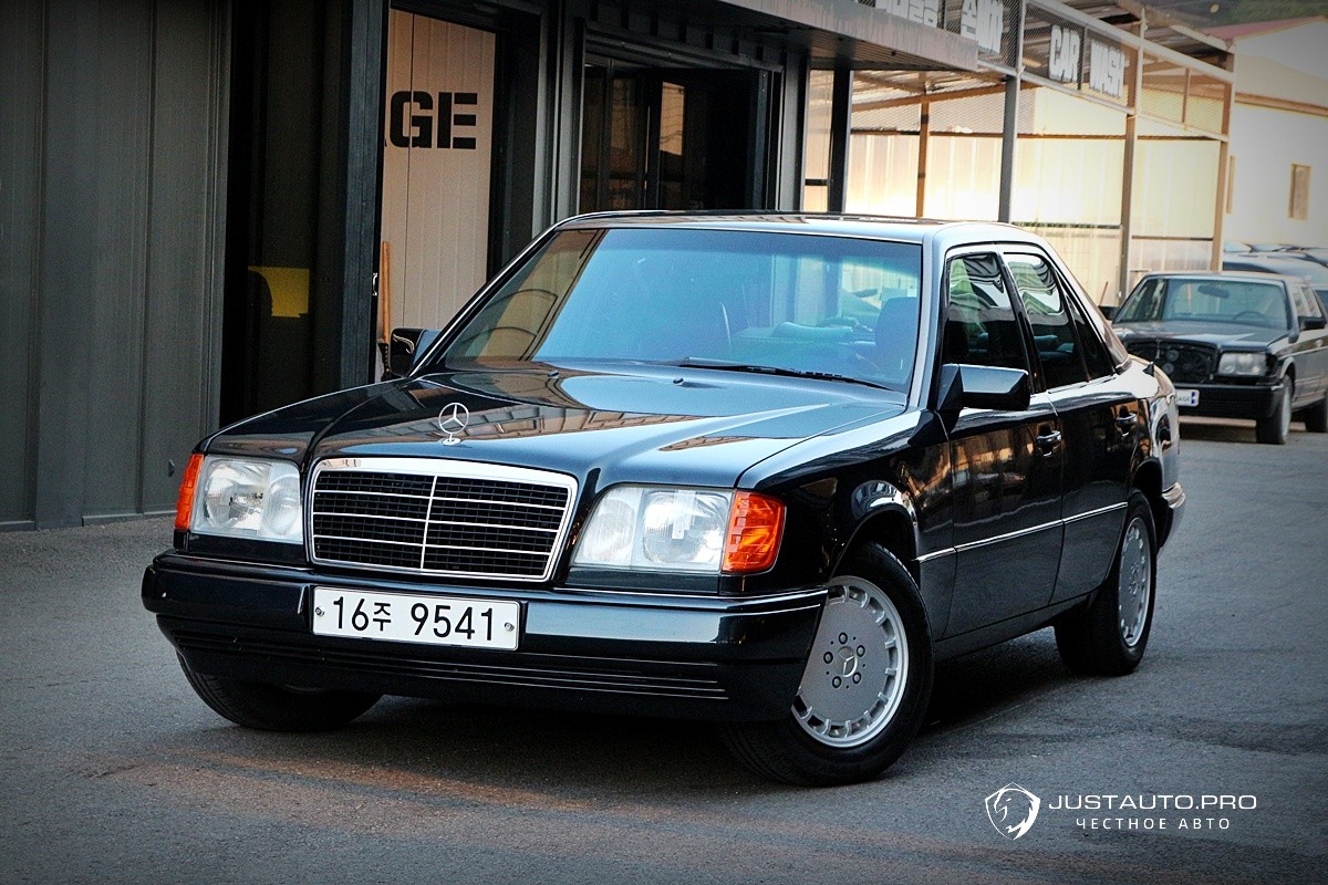 Автомобиль Mercedes-Benz E-Class