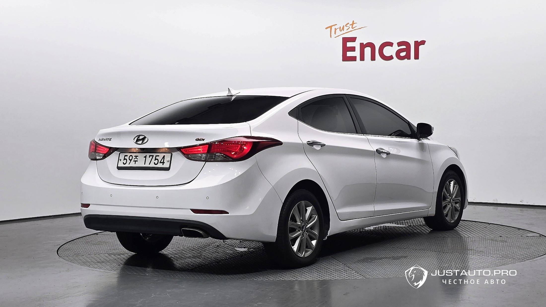 Автомобиль Hyundai AVANTE