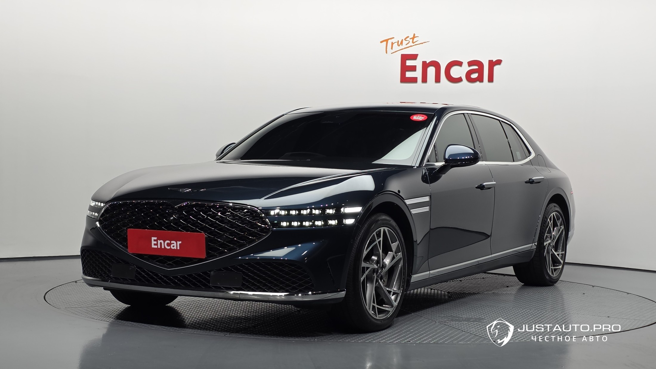 Автомобиль Genesis G90