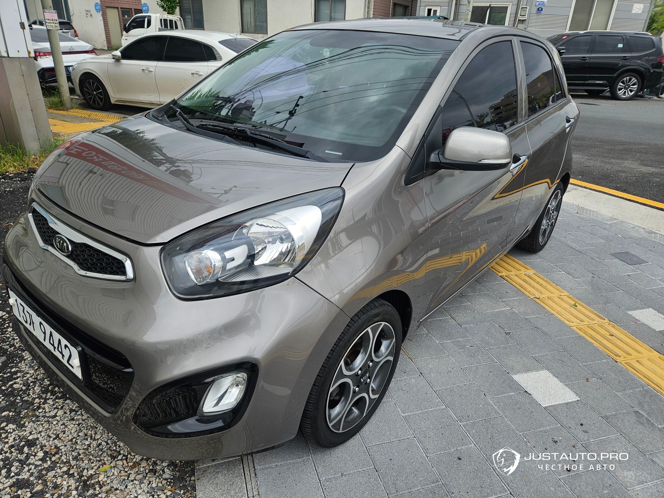 Автомобиль Kia morning