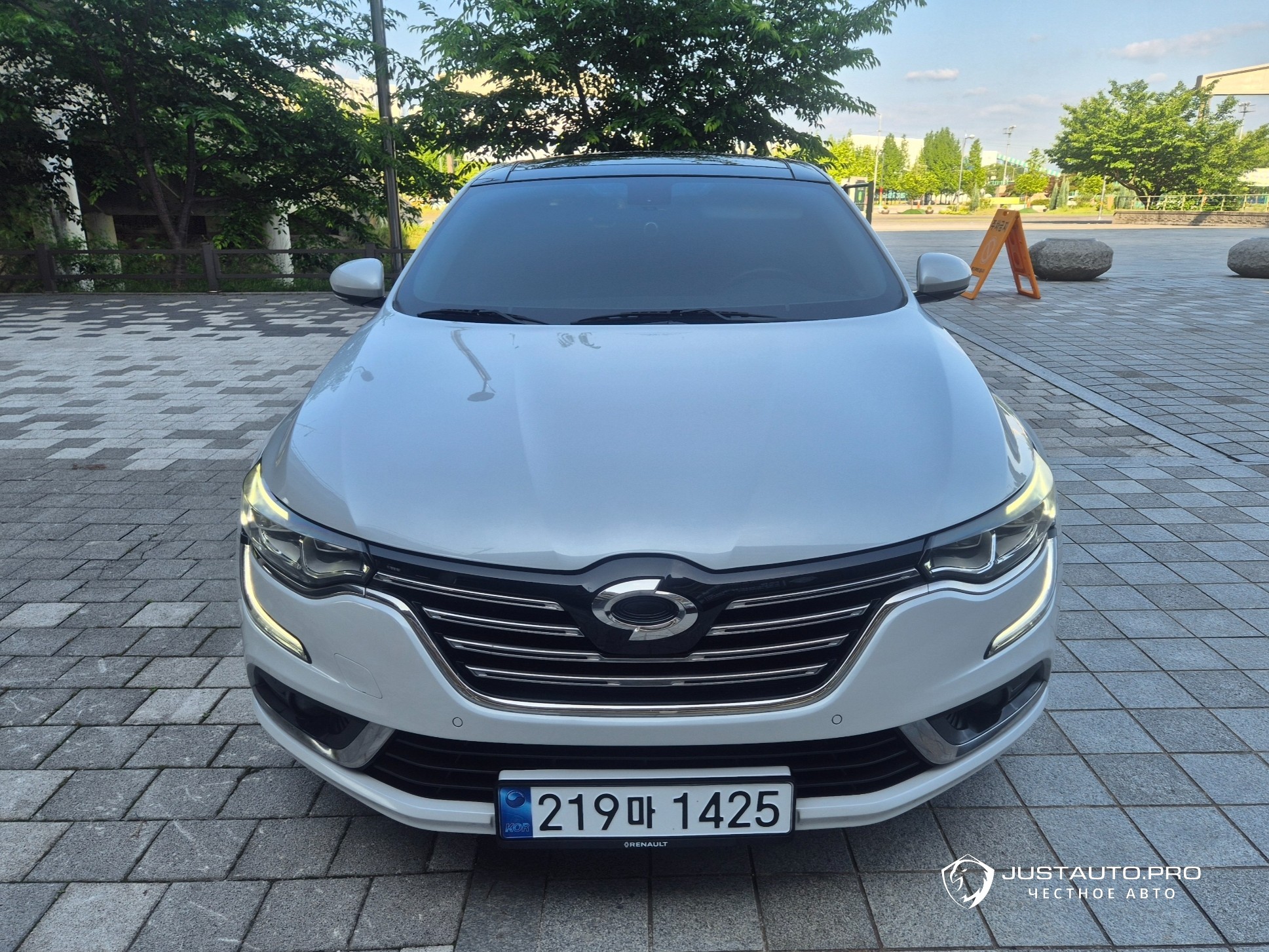 Автомобиль Renault-KoreaSamsung SM6