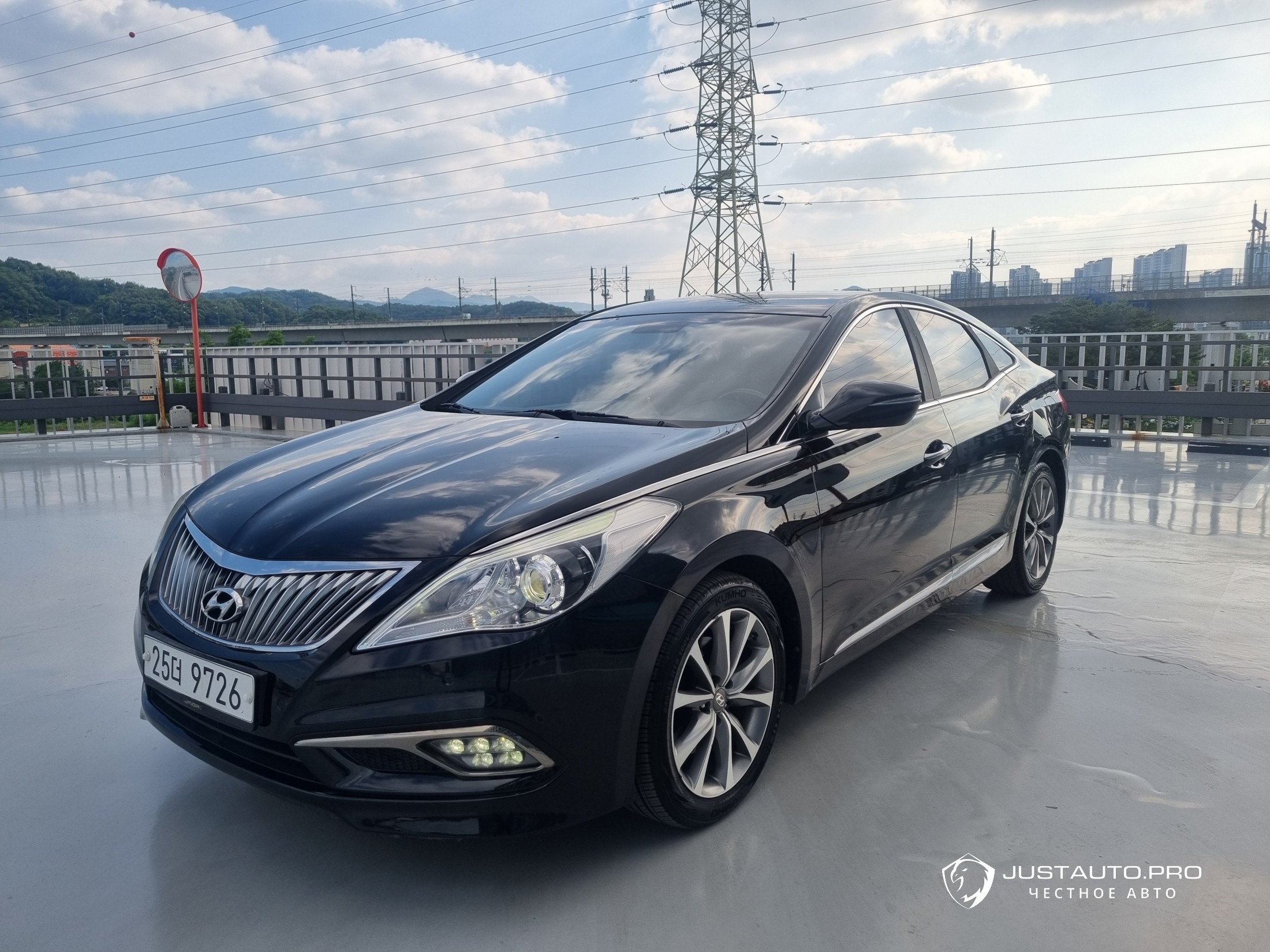 Автомобиль Hyundai Grandeur