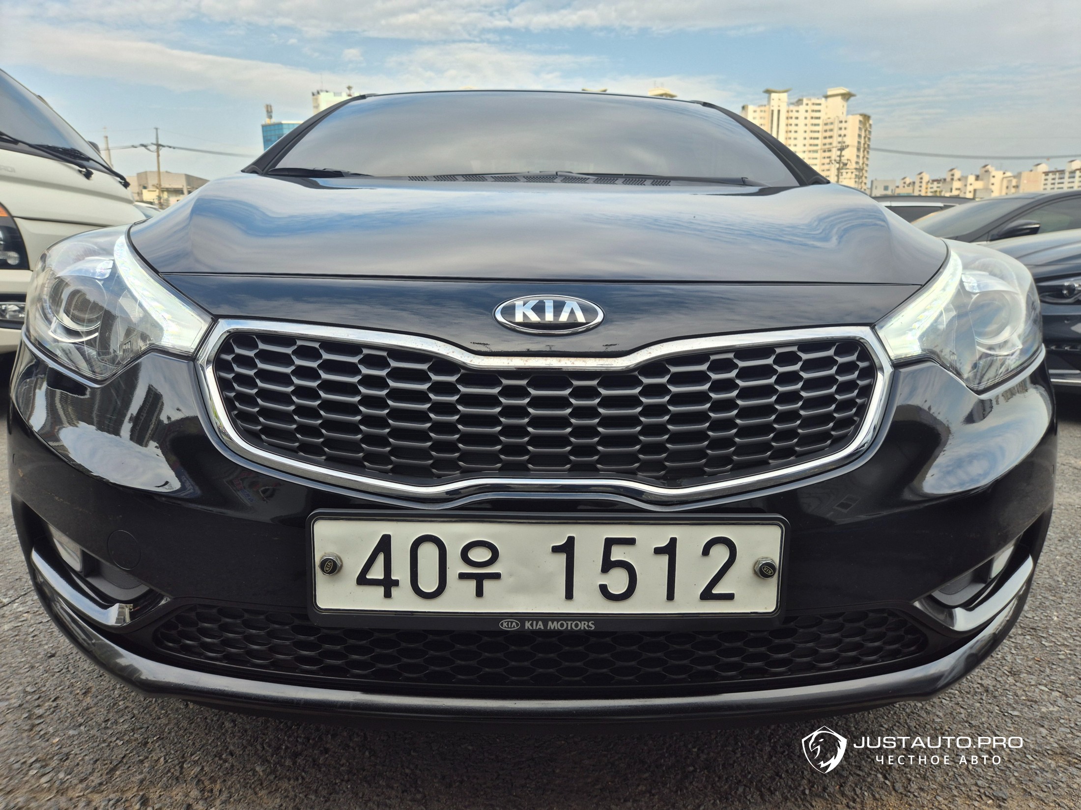 Автомобиль Kia K3