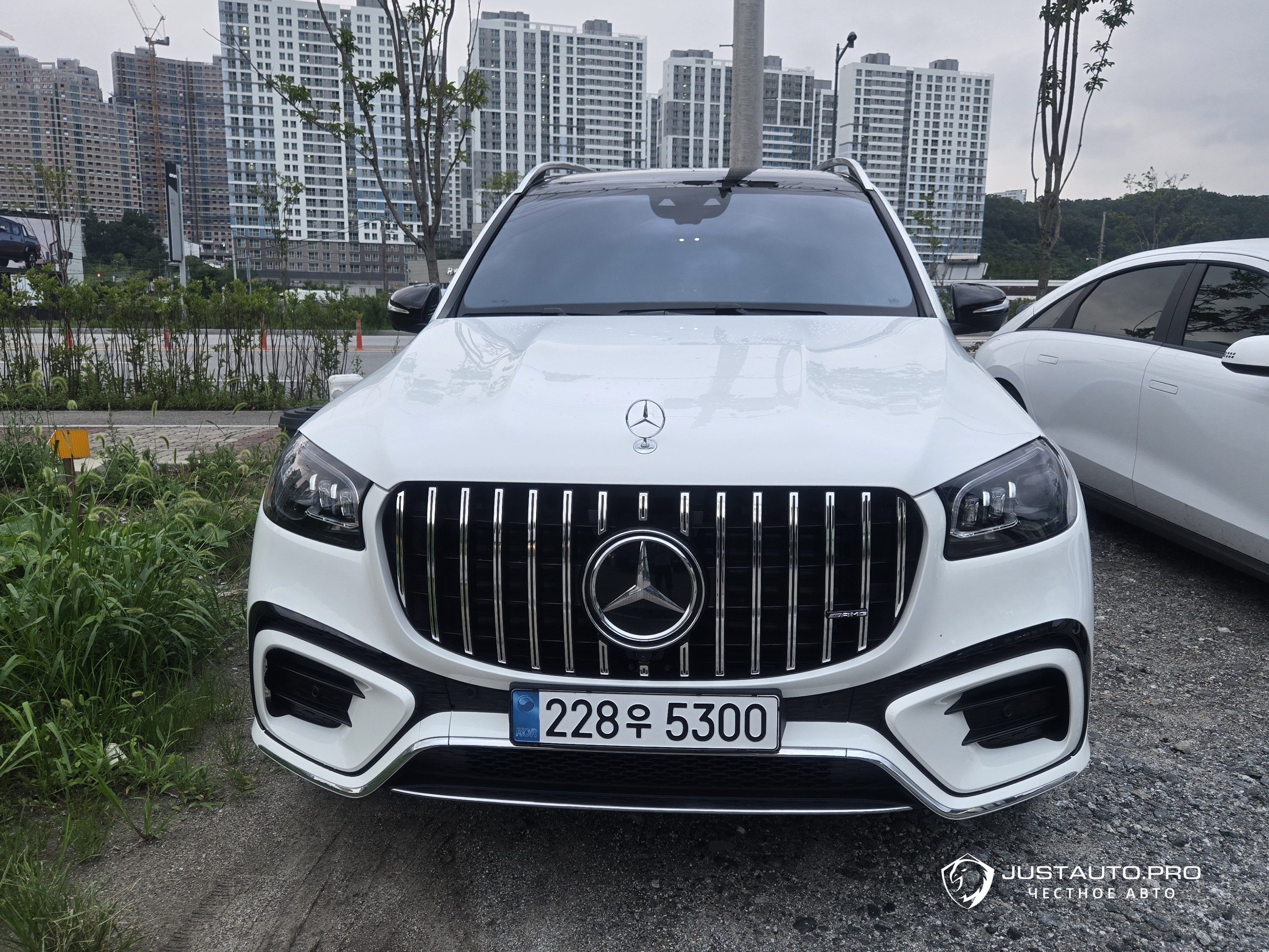 Автомобиль Mercedes-Benz GLS-Class