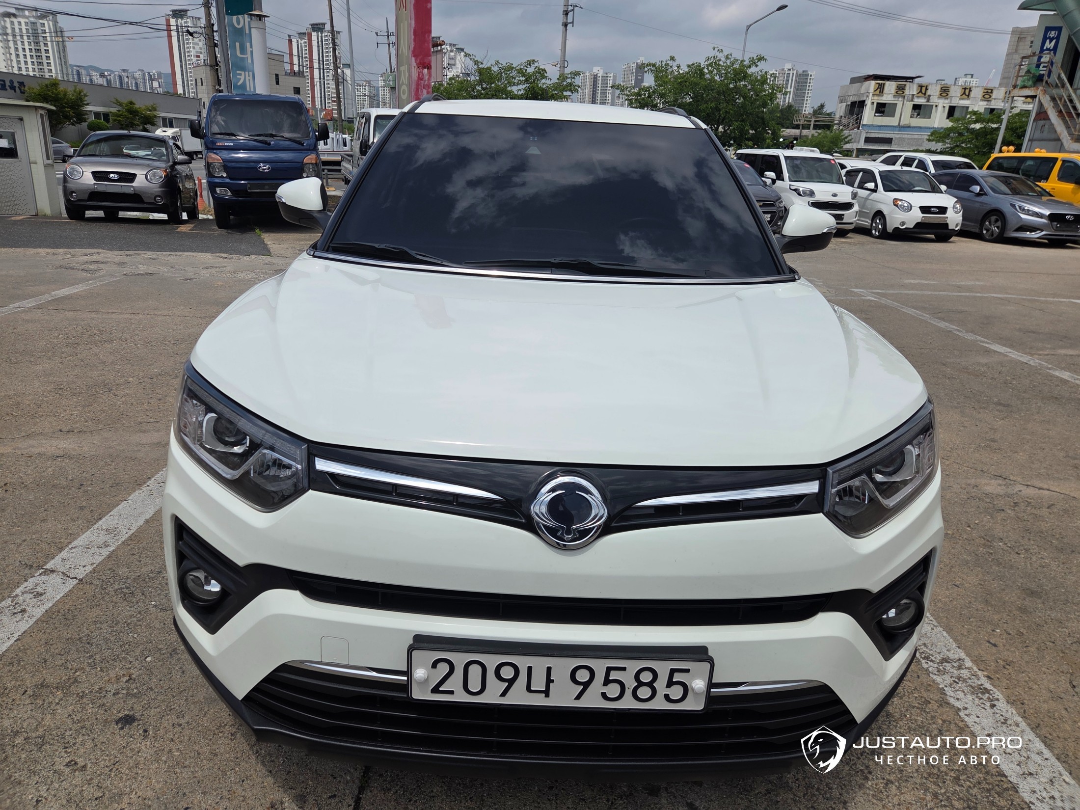Автомобиль KG_Mobility_Ssangyong TIBOLI