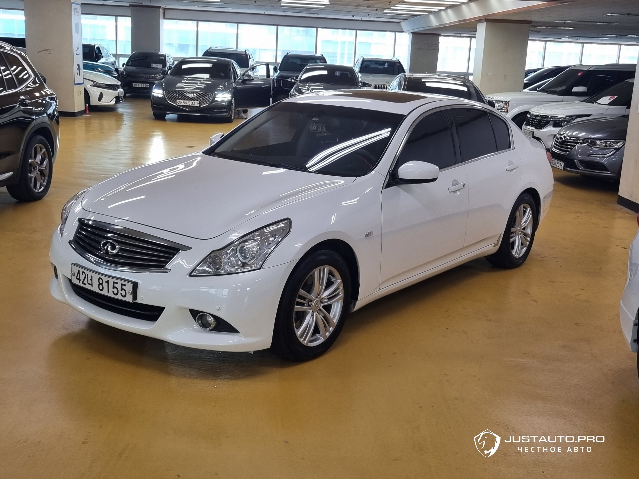 Автомобиль Infiniti G