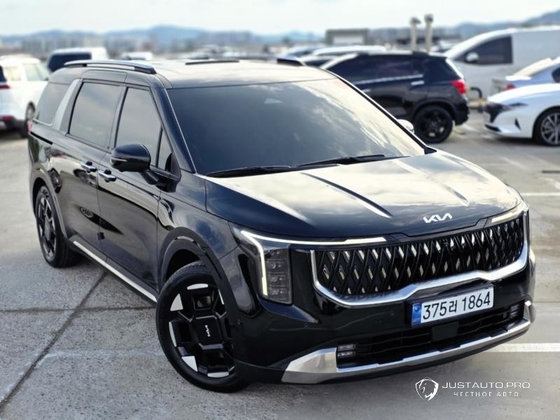 Автомобиль Kia Canival