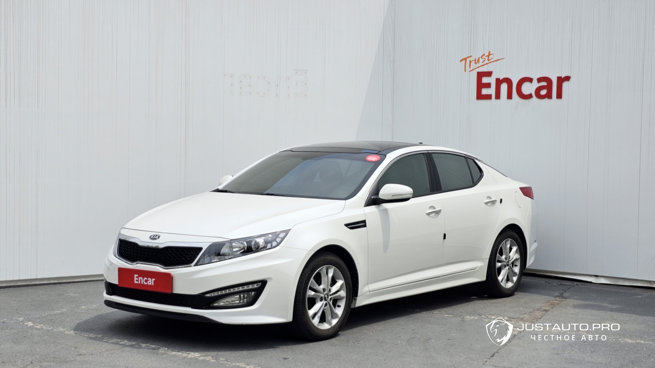 Автомобиль Kia K5