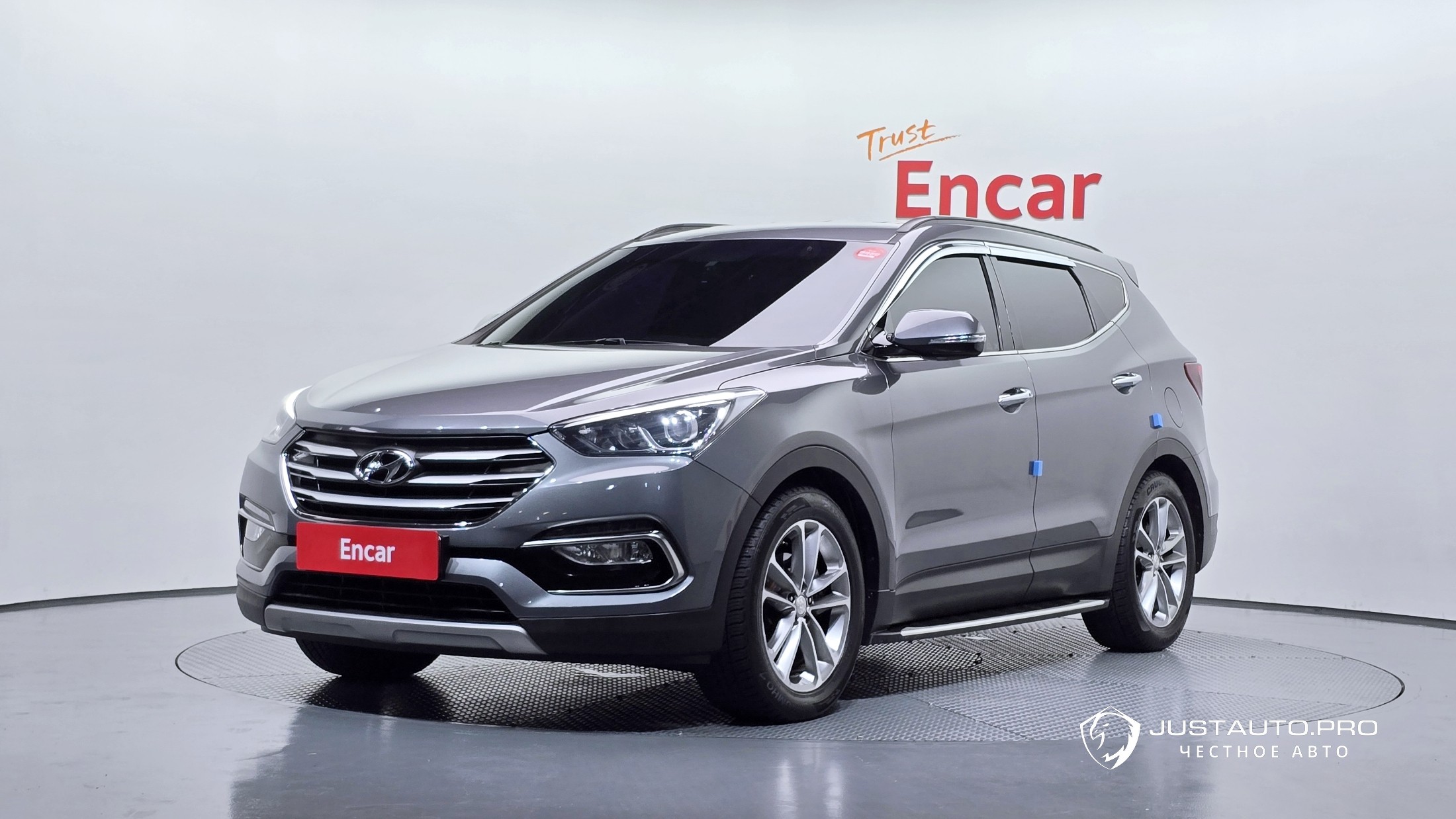 Автомобиль Hyundai Santafe