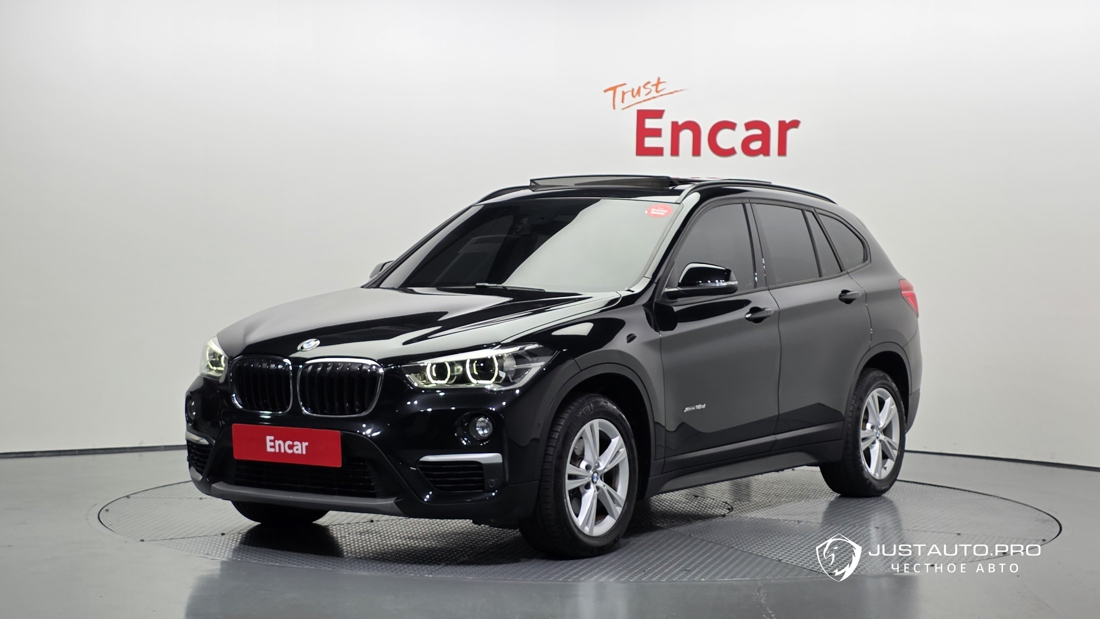Автомобиль BMW X1