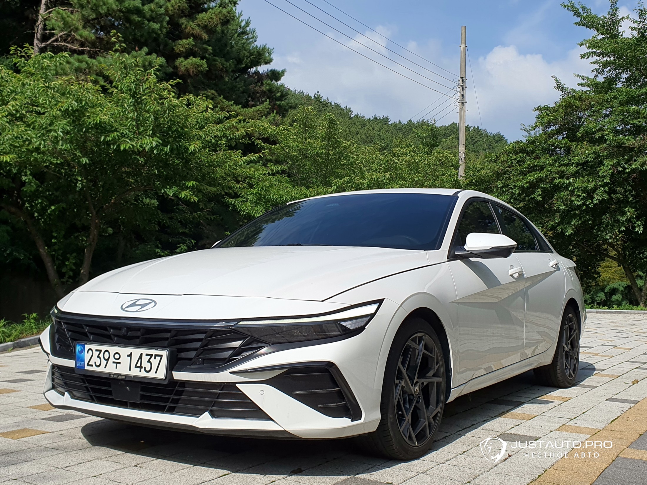 Автомобиль Hyundai AVANTE