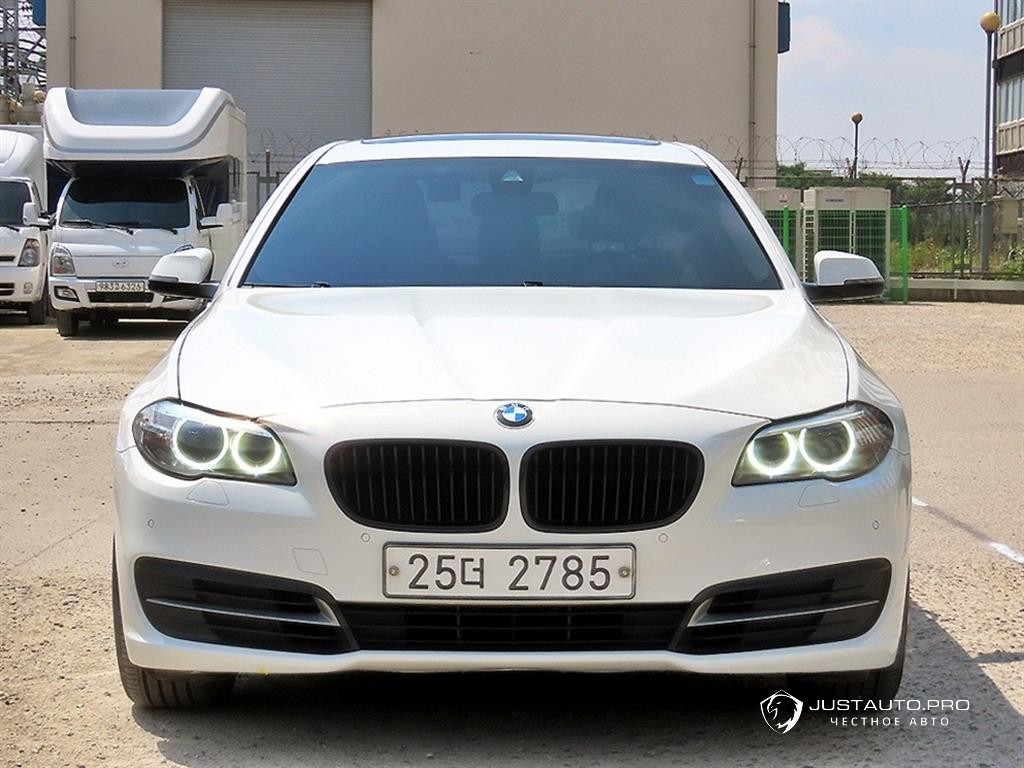 Автомобиль BMW 5-Series