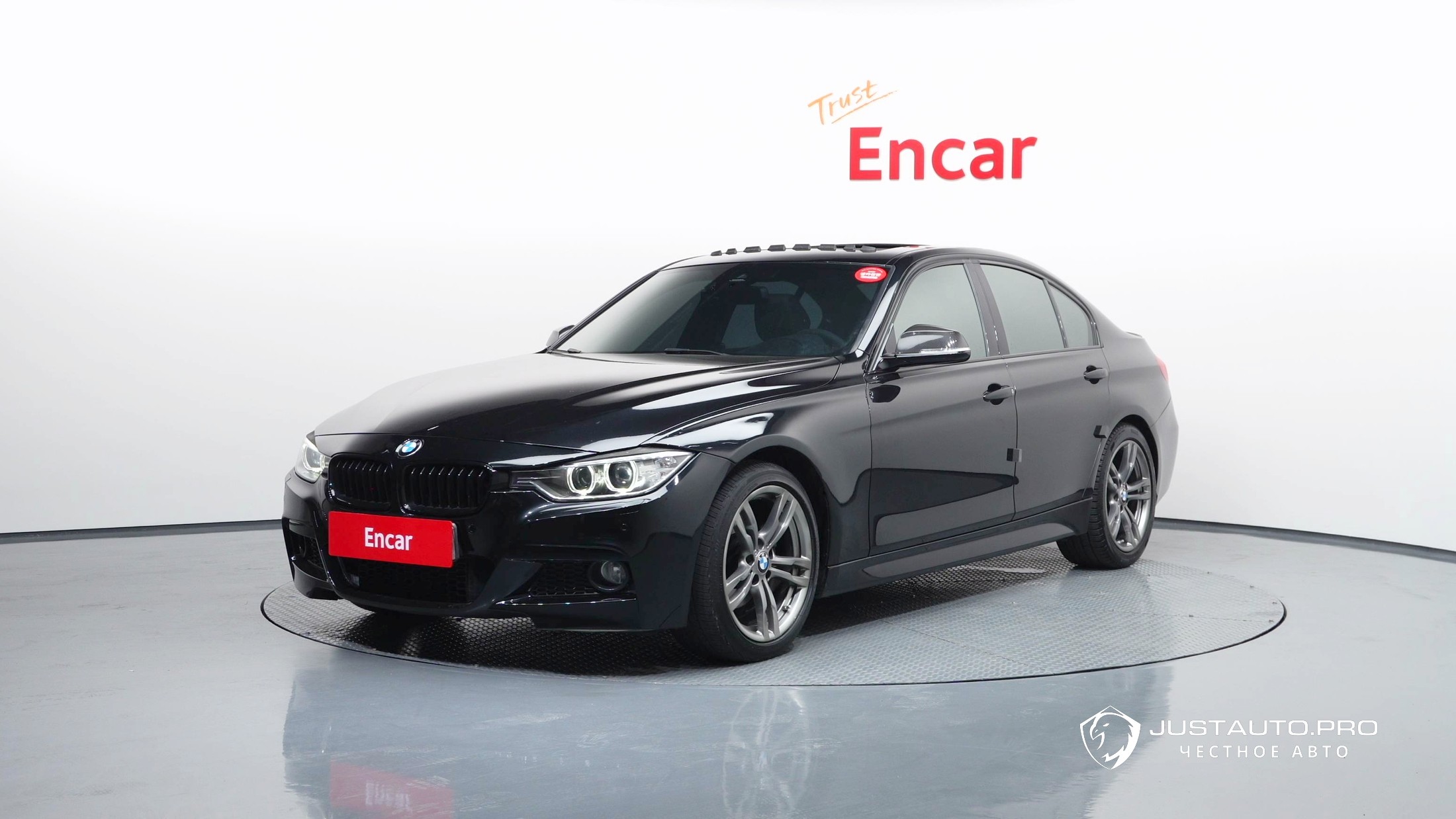 Автомобиль BMW 3-Series