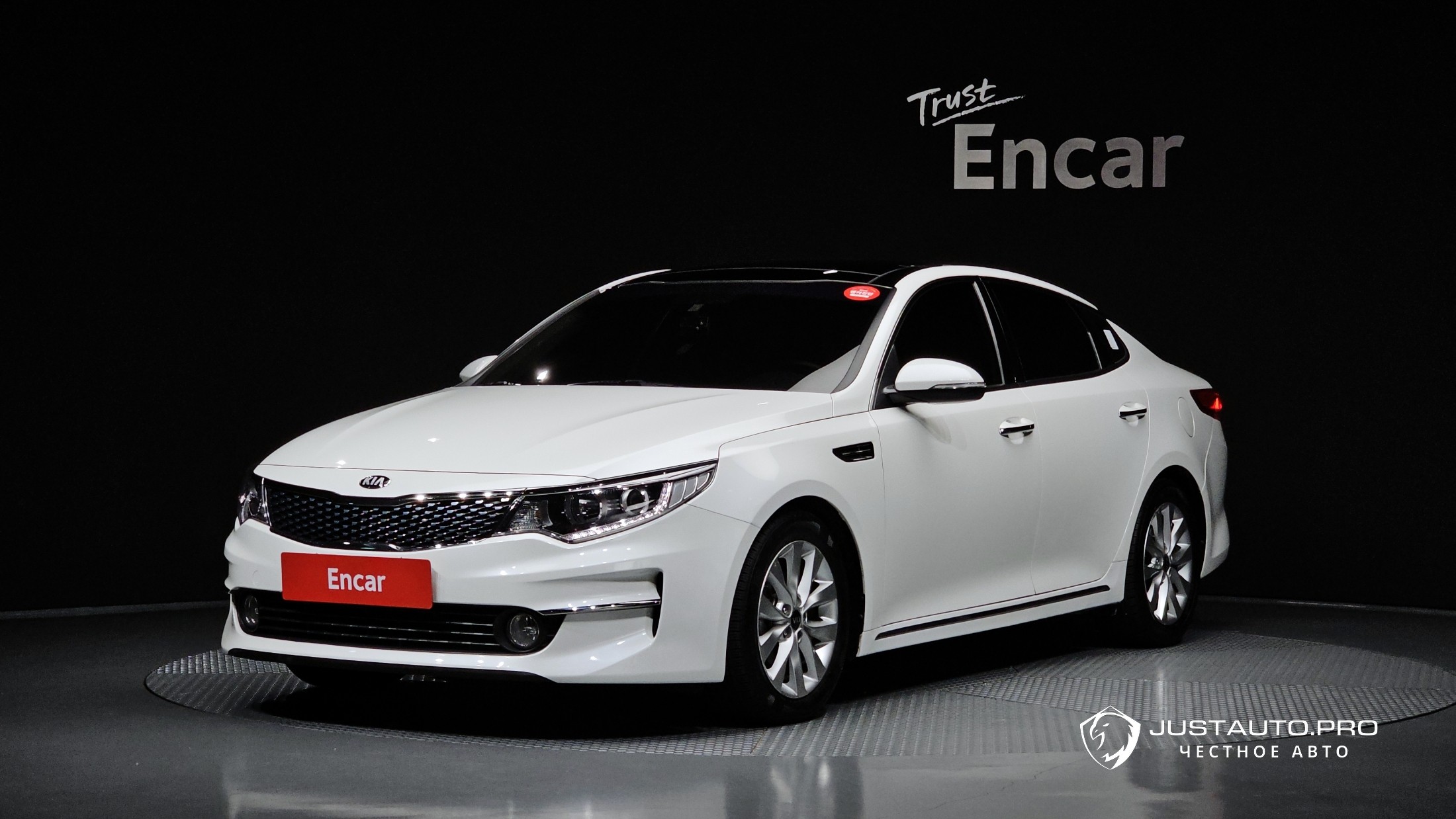 Автомобиль Kia K5