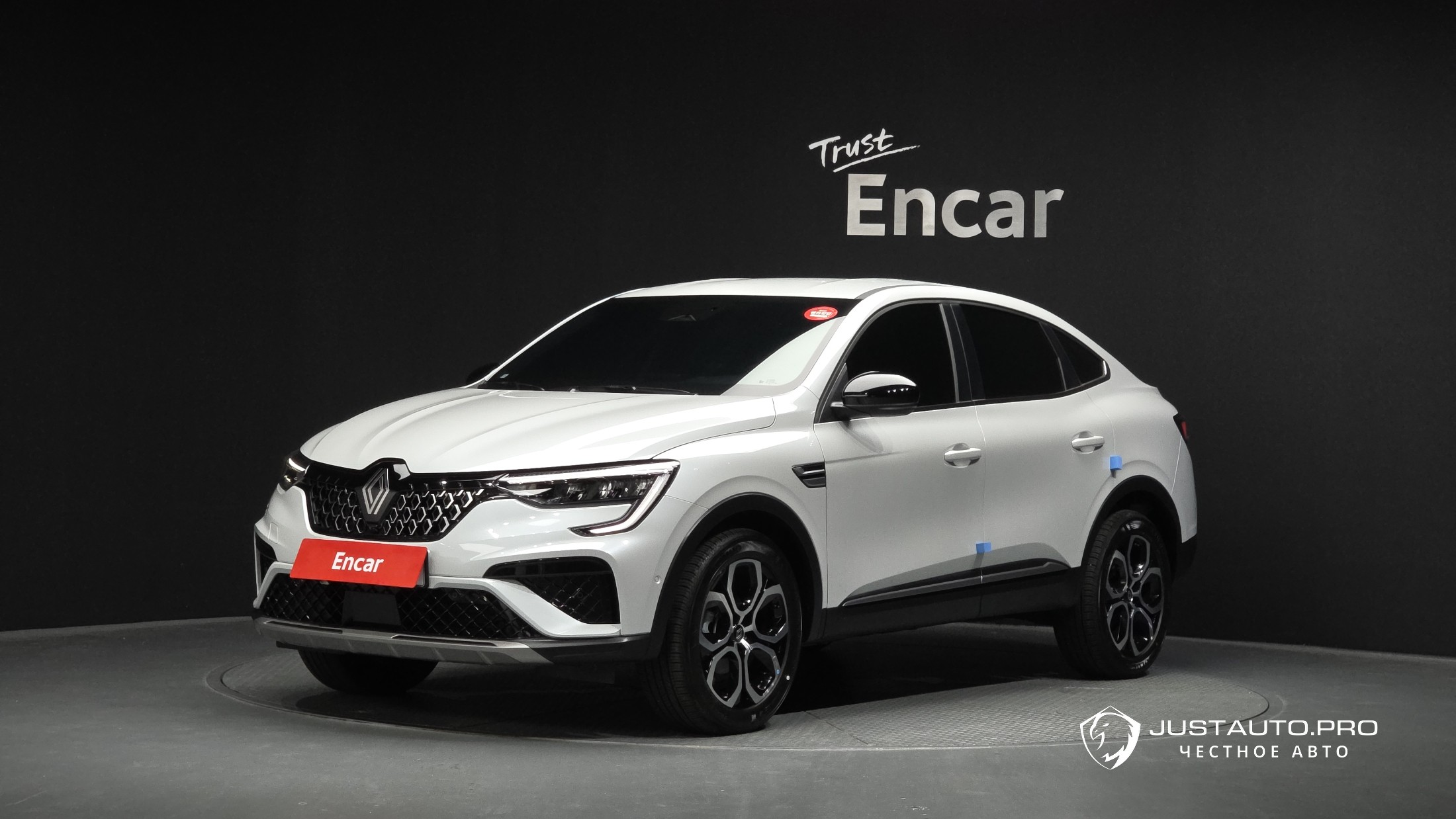 Автомобиль Renault-KoreaSamsung Arkana