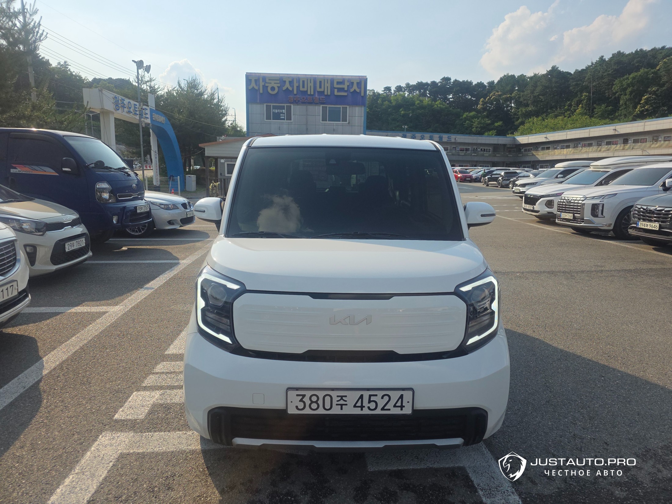 Автомобиль Kia RAY