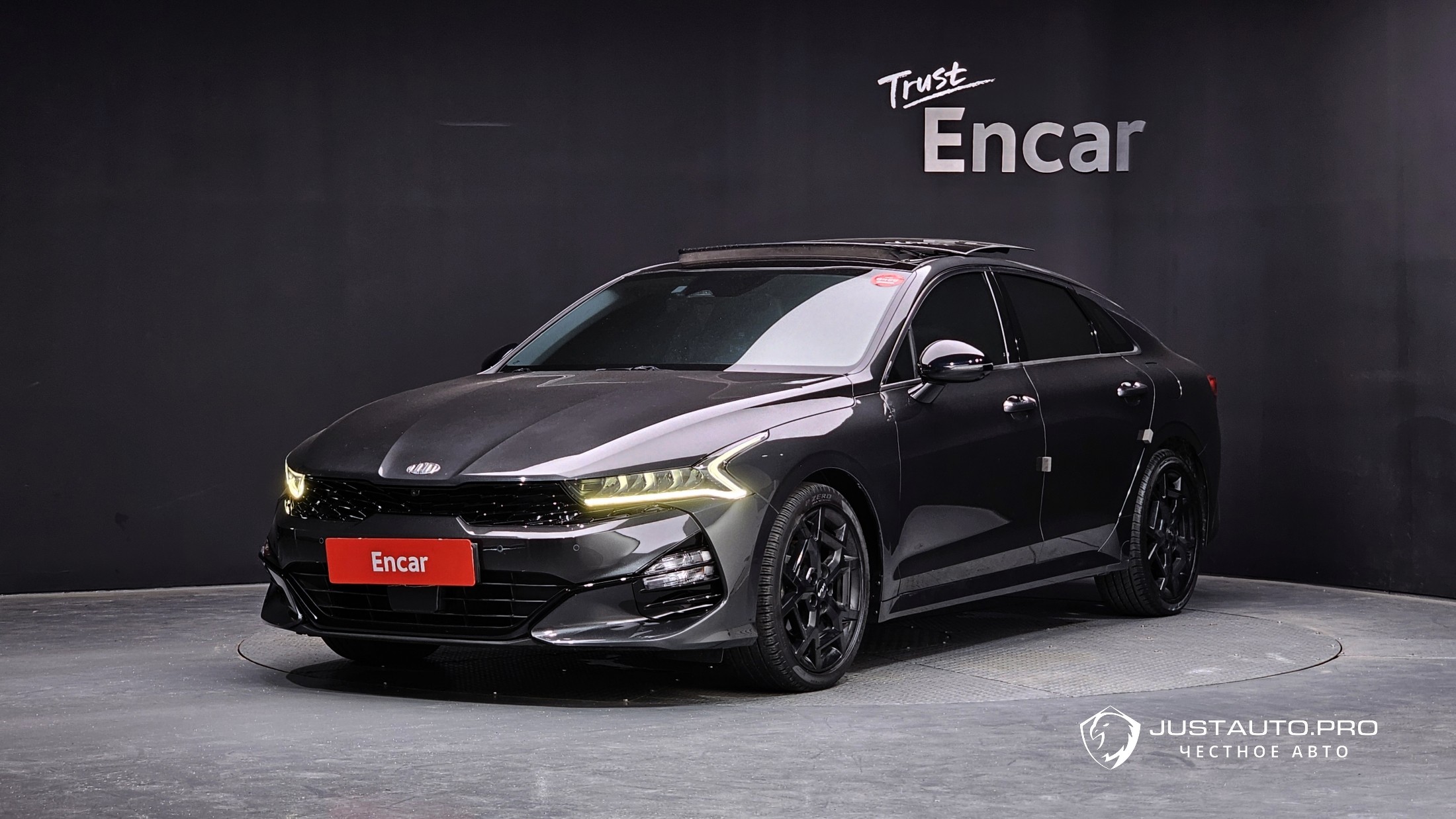 Автомобиль Kia K5