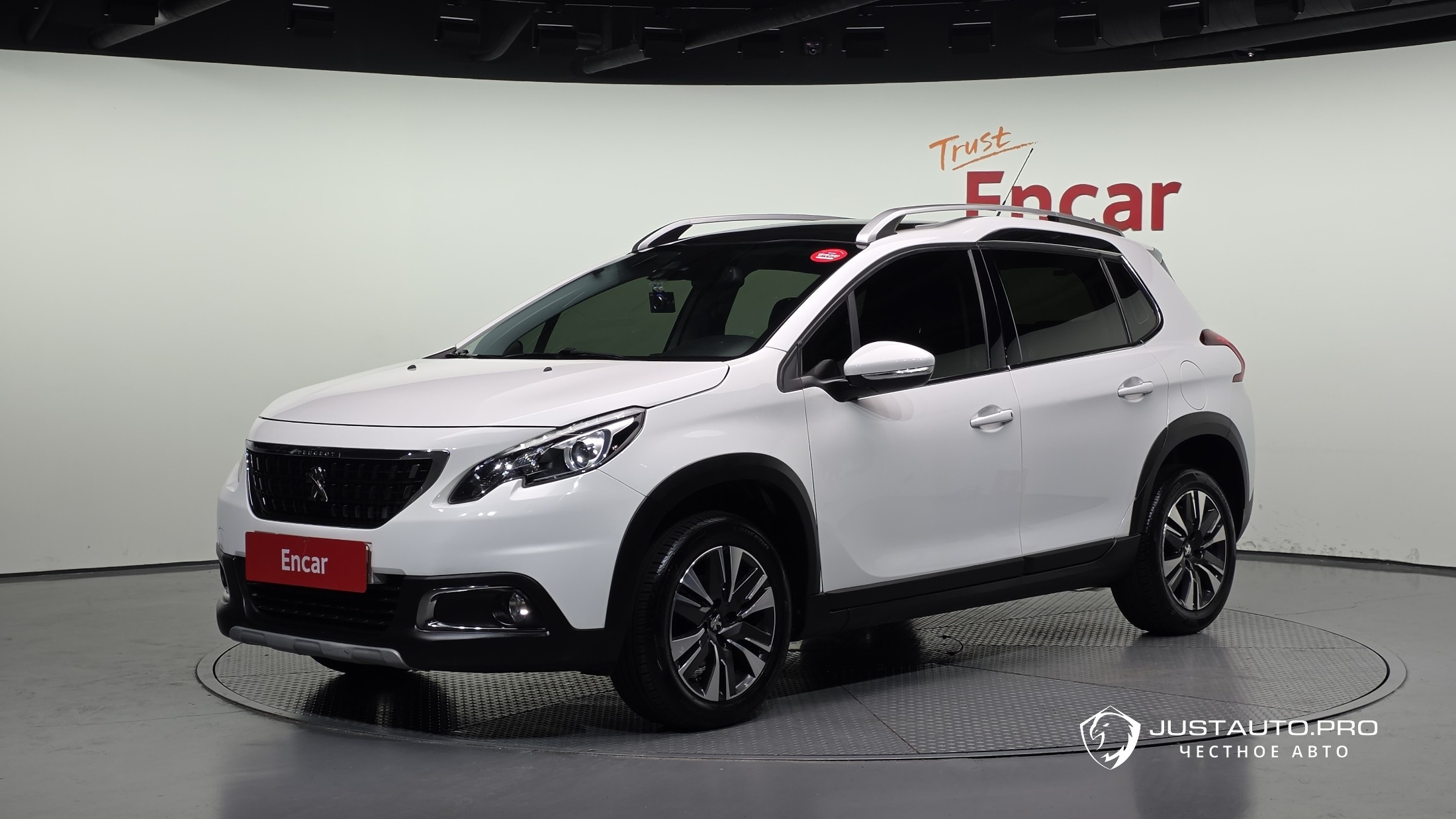 Автомобиль Peugeot 2008