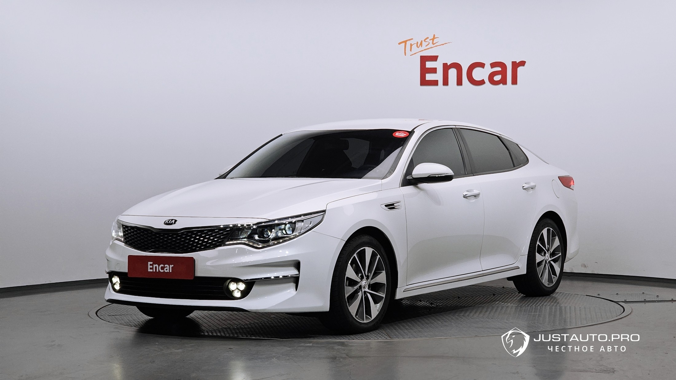 Автомобиль Kia K5