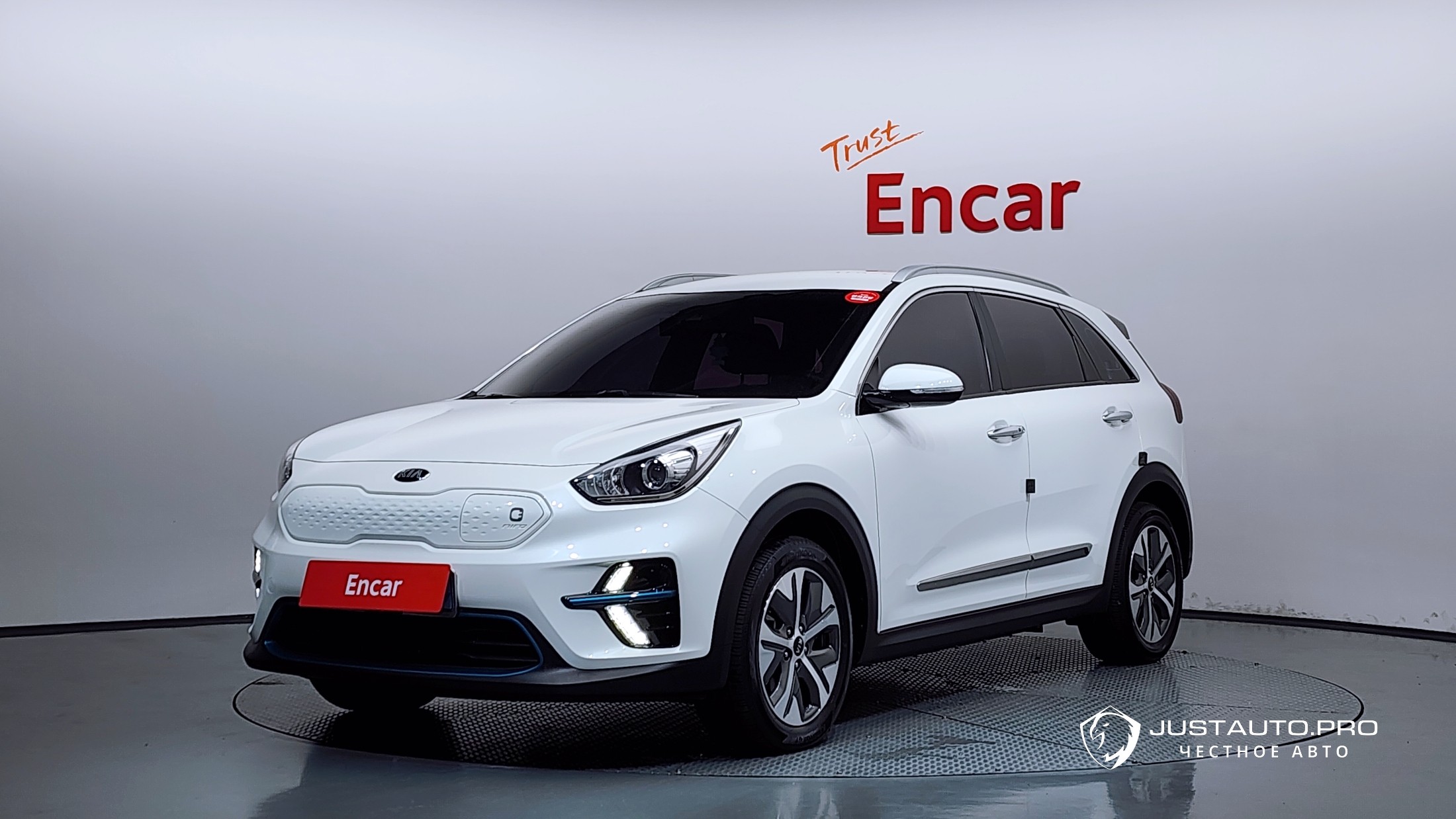 Автомобиль Kia Niro