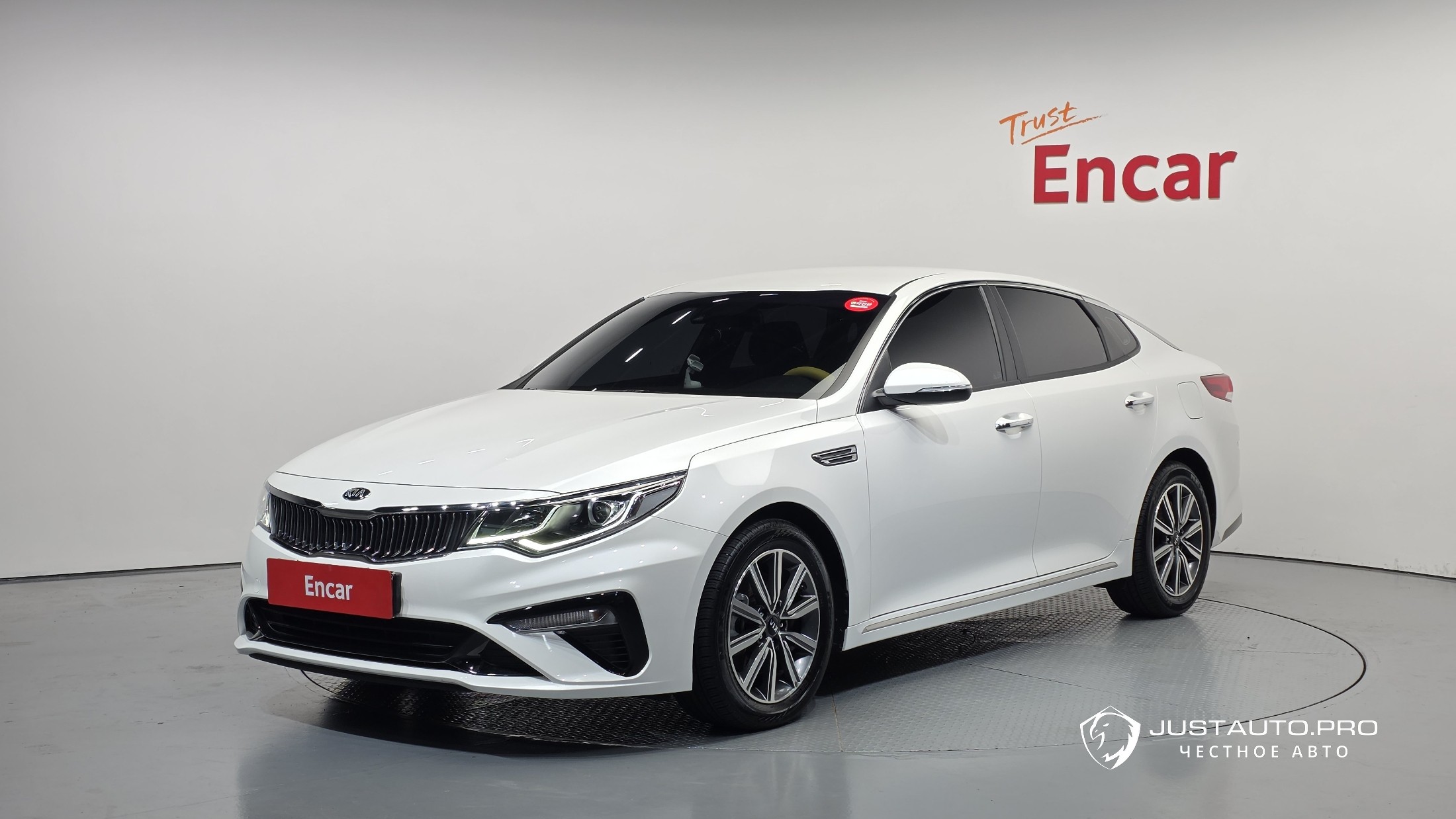 Автомобиль Kia K5