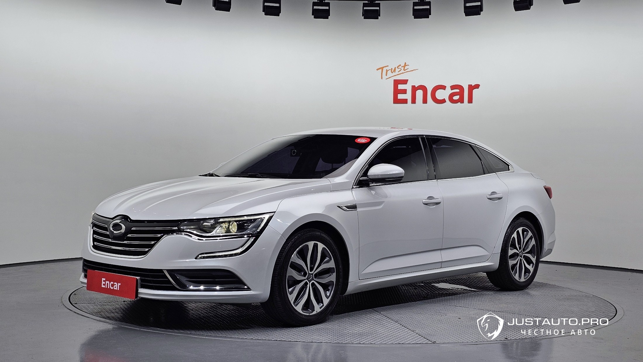 Автомобиль Renault-KoreaSamsung SM6