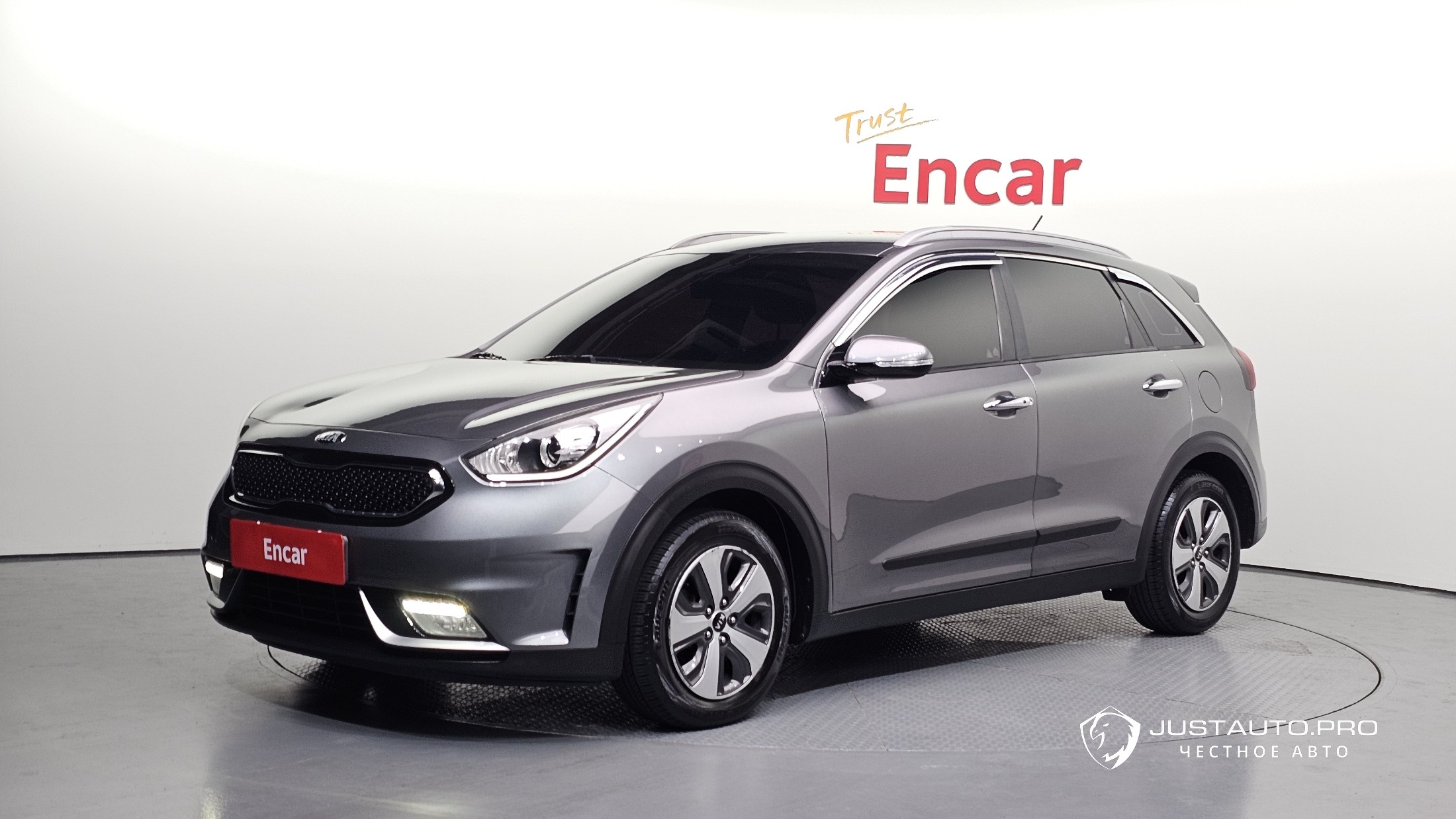 Автомобиль Kia Niro