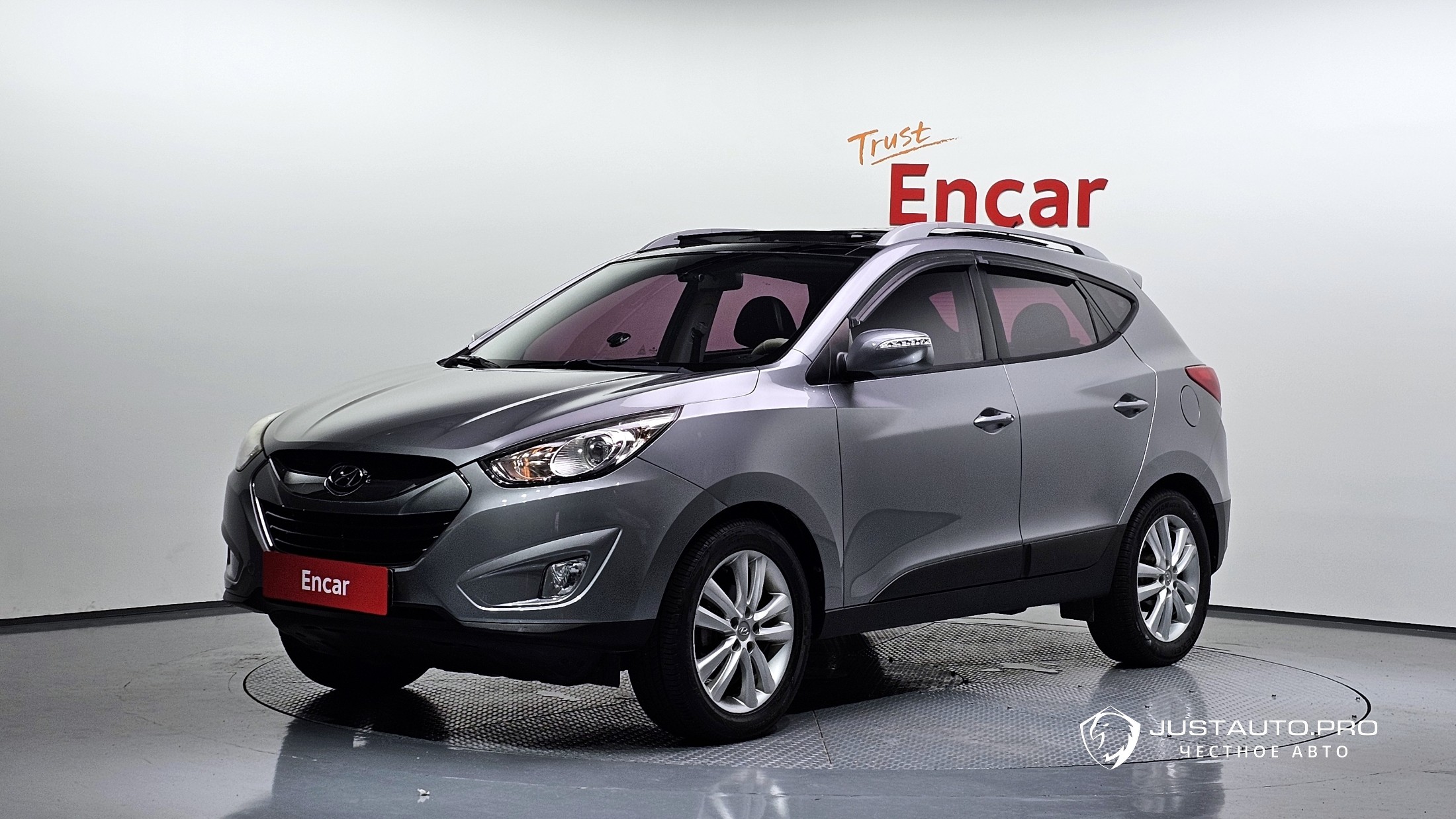 Автомобиль Hyundai Tucson