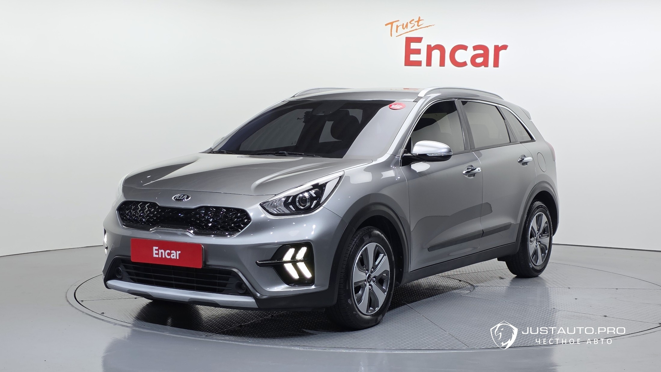 Автомобиль Kia Niro