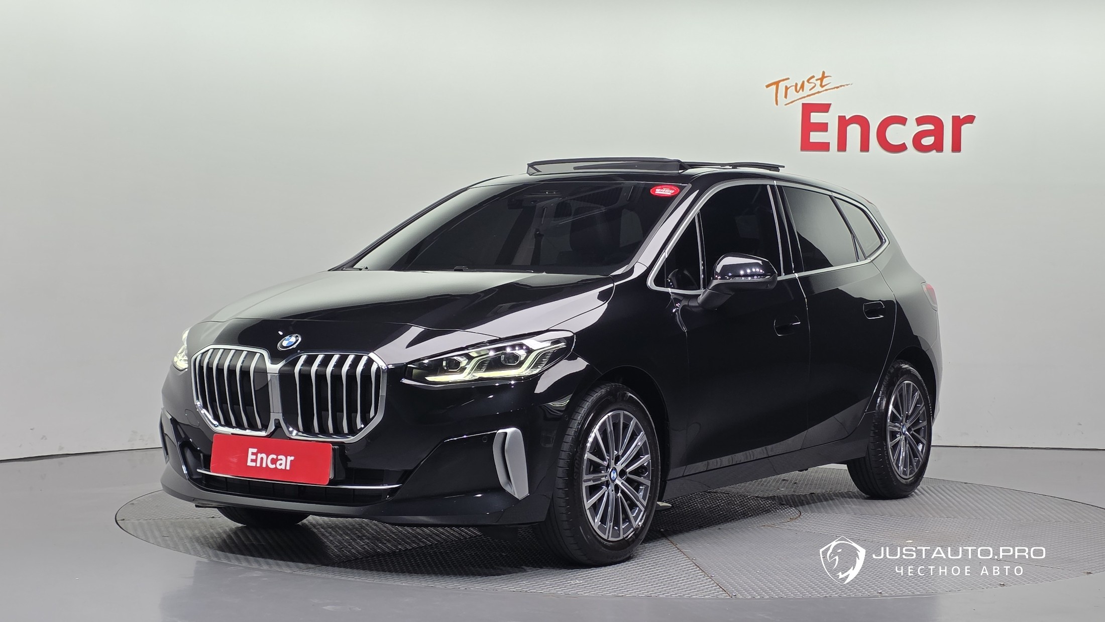 Автомобиль BMW 2-Series