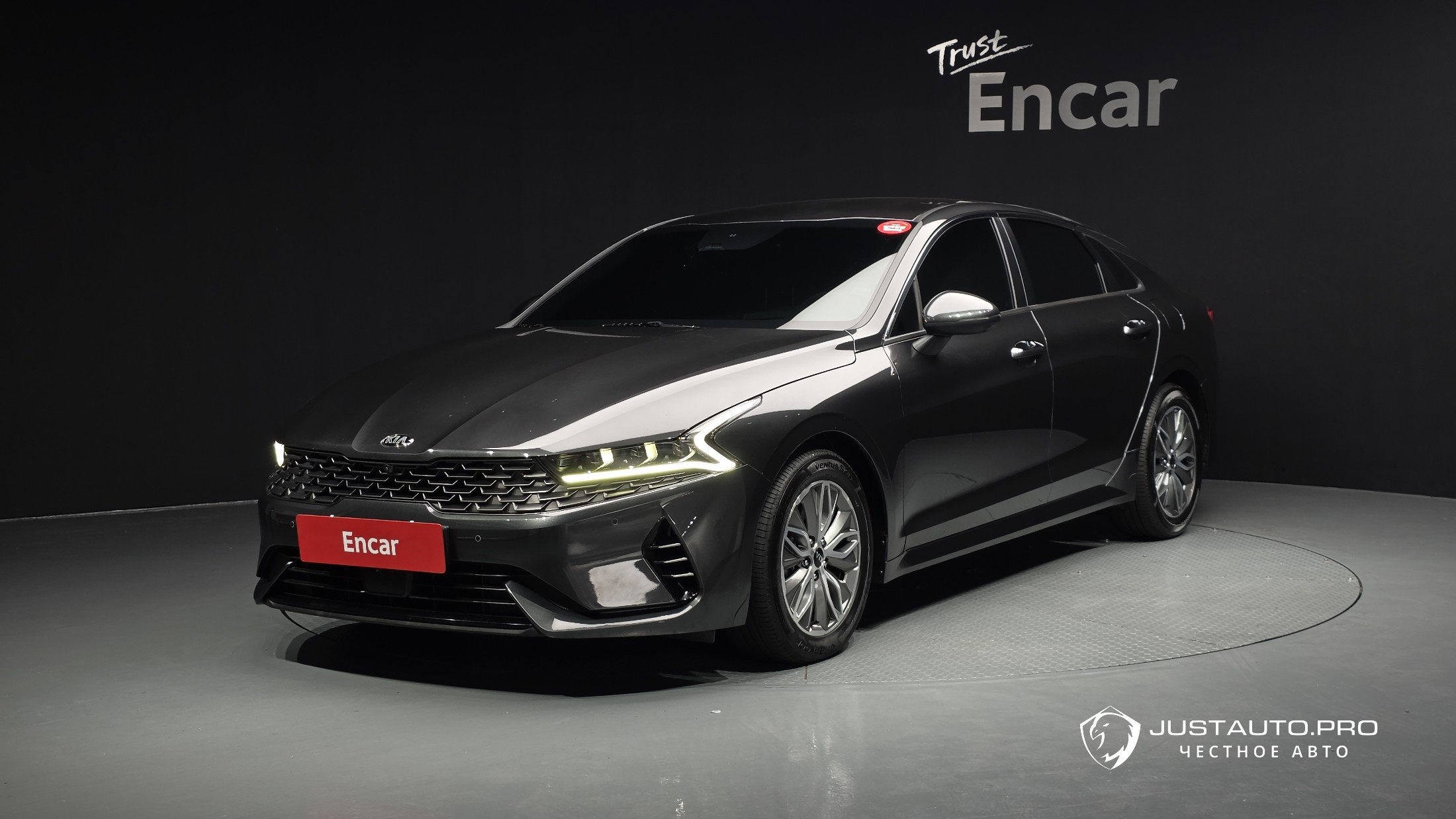 Автомобиль Kia K5