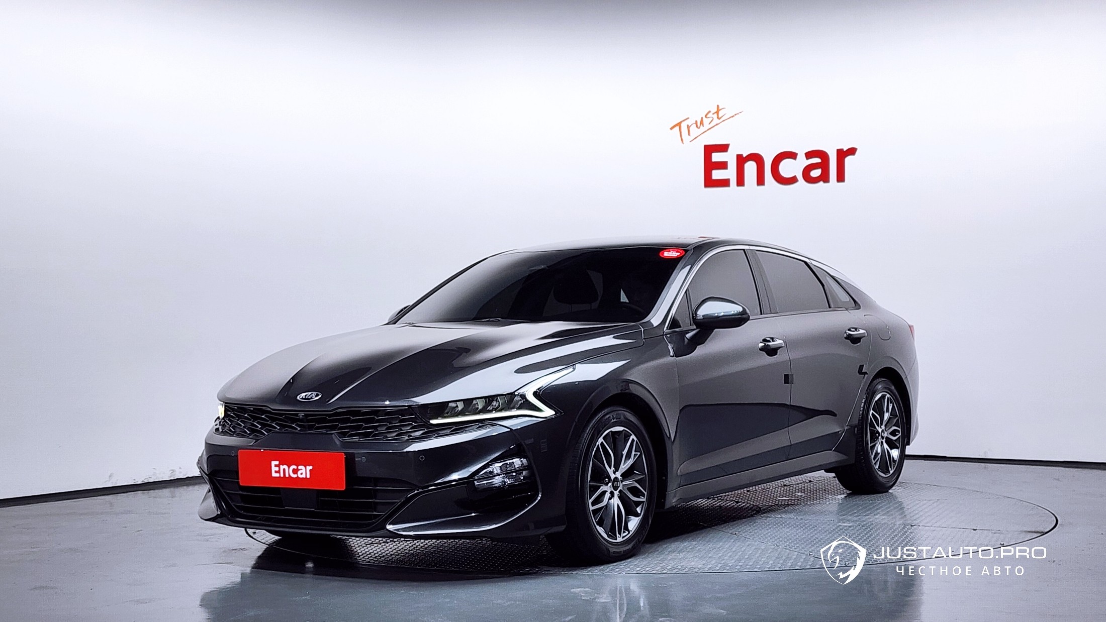 Автомобиль Kia K5