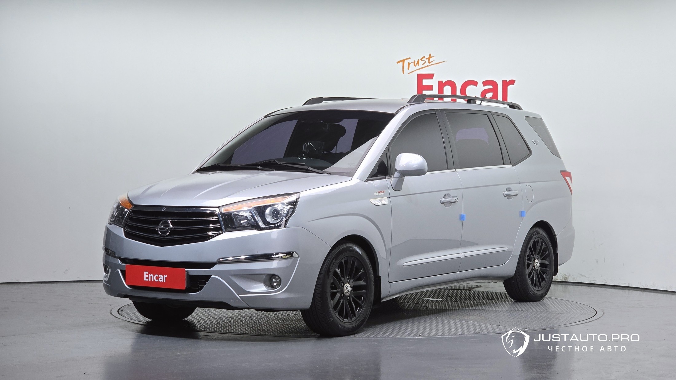 Автомобиль KG_Mobility_Ssangyong KORANDO