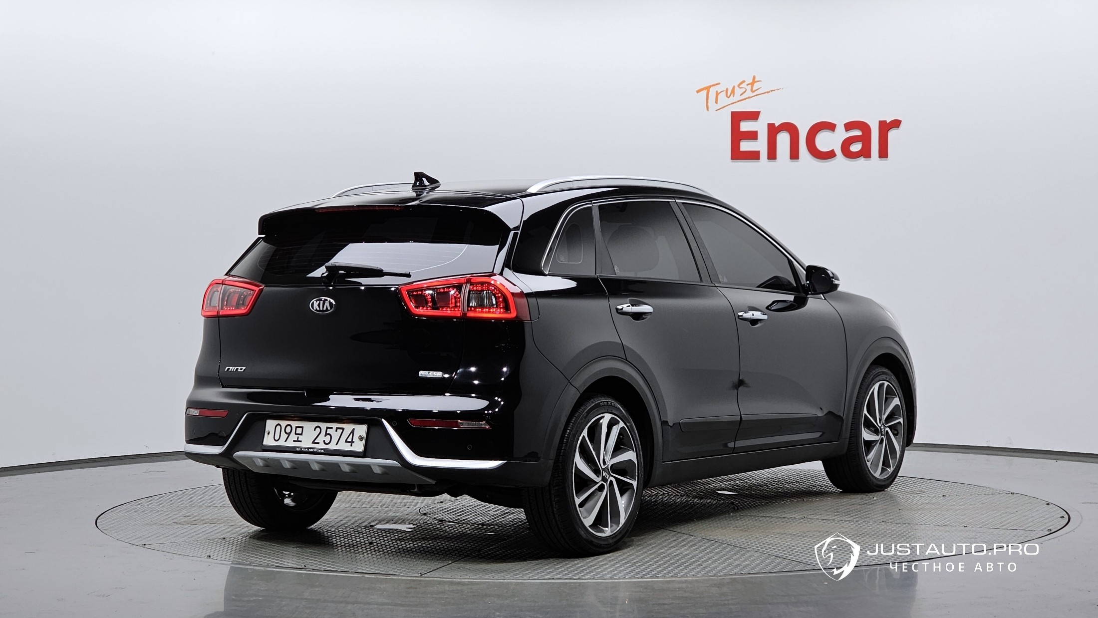 Автомобиль Kia Niro