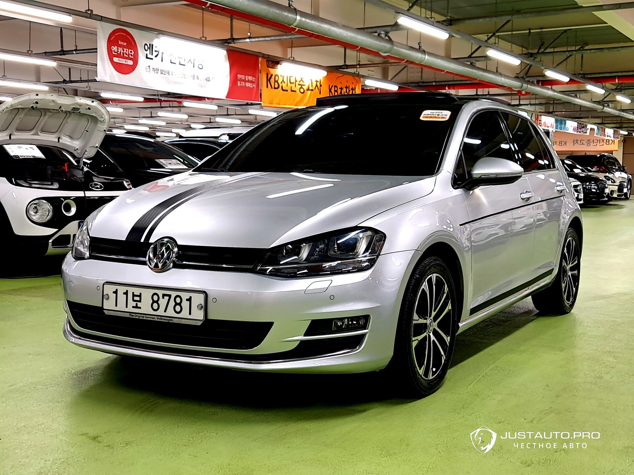 Автомобиль Volkswagen Golf